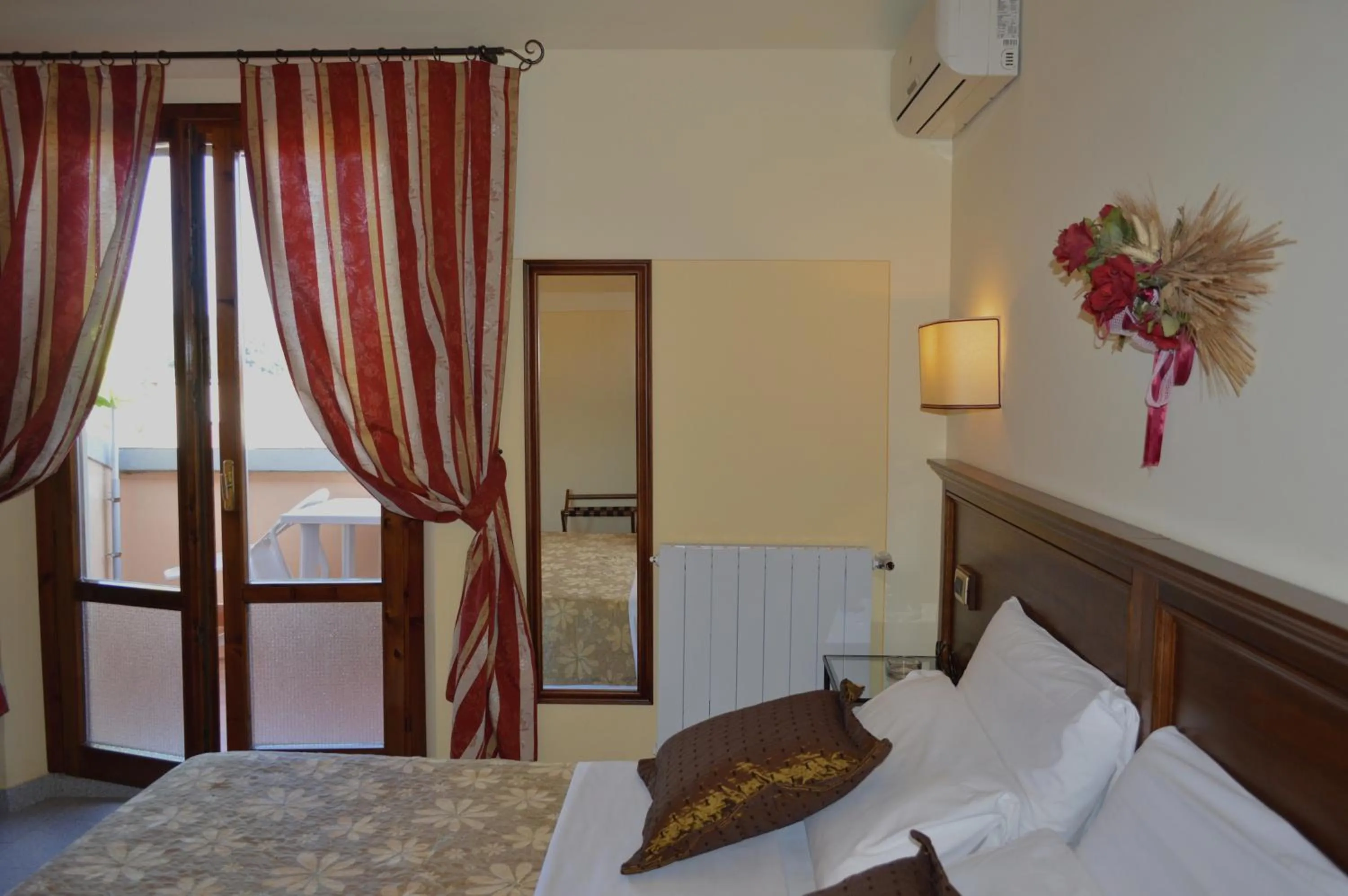 Photo of the whole room, Bed in Le Volpaie