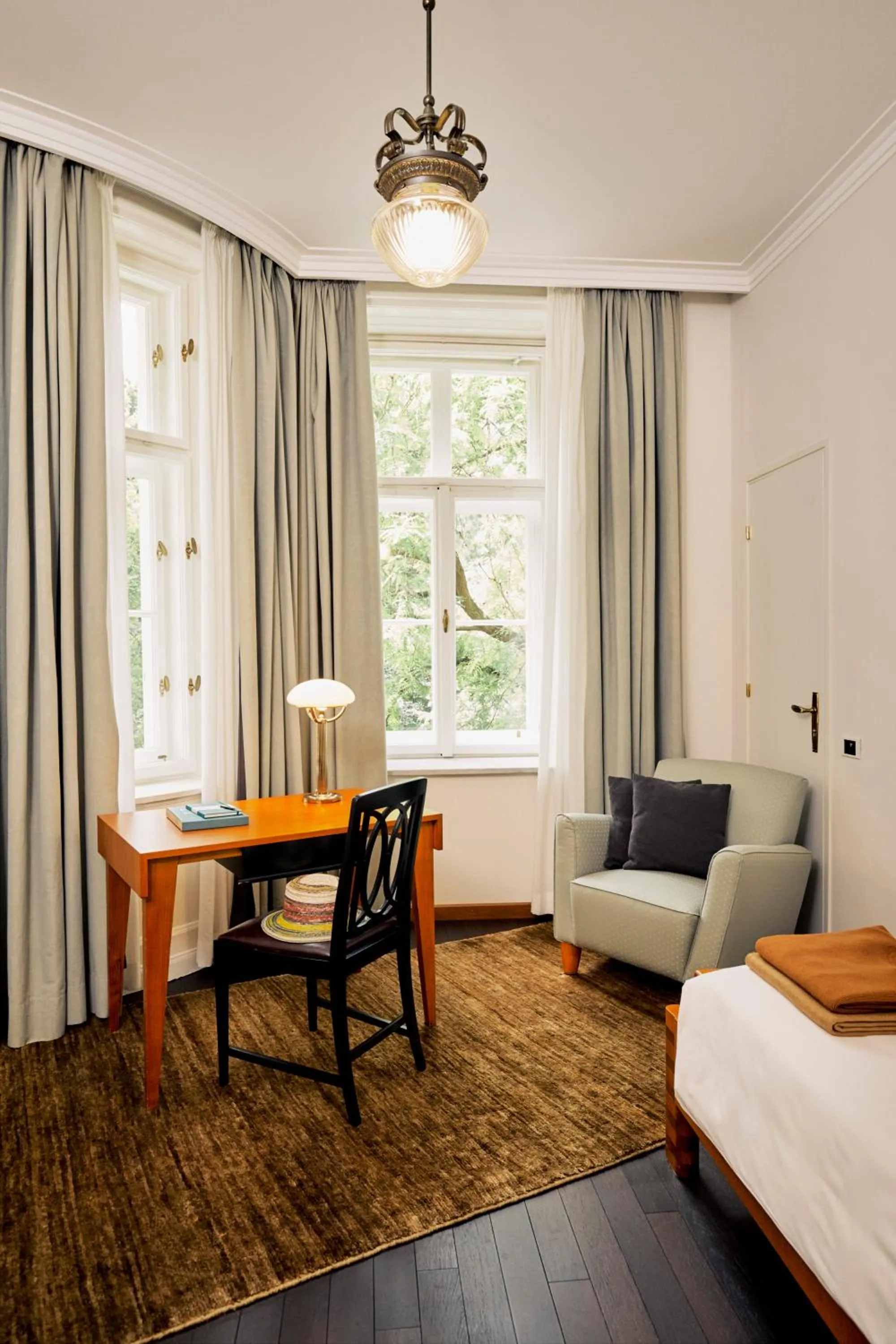 Living room in Parkhotel Laurin