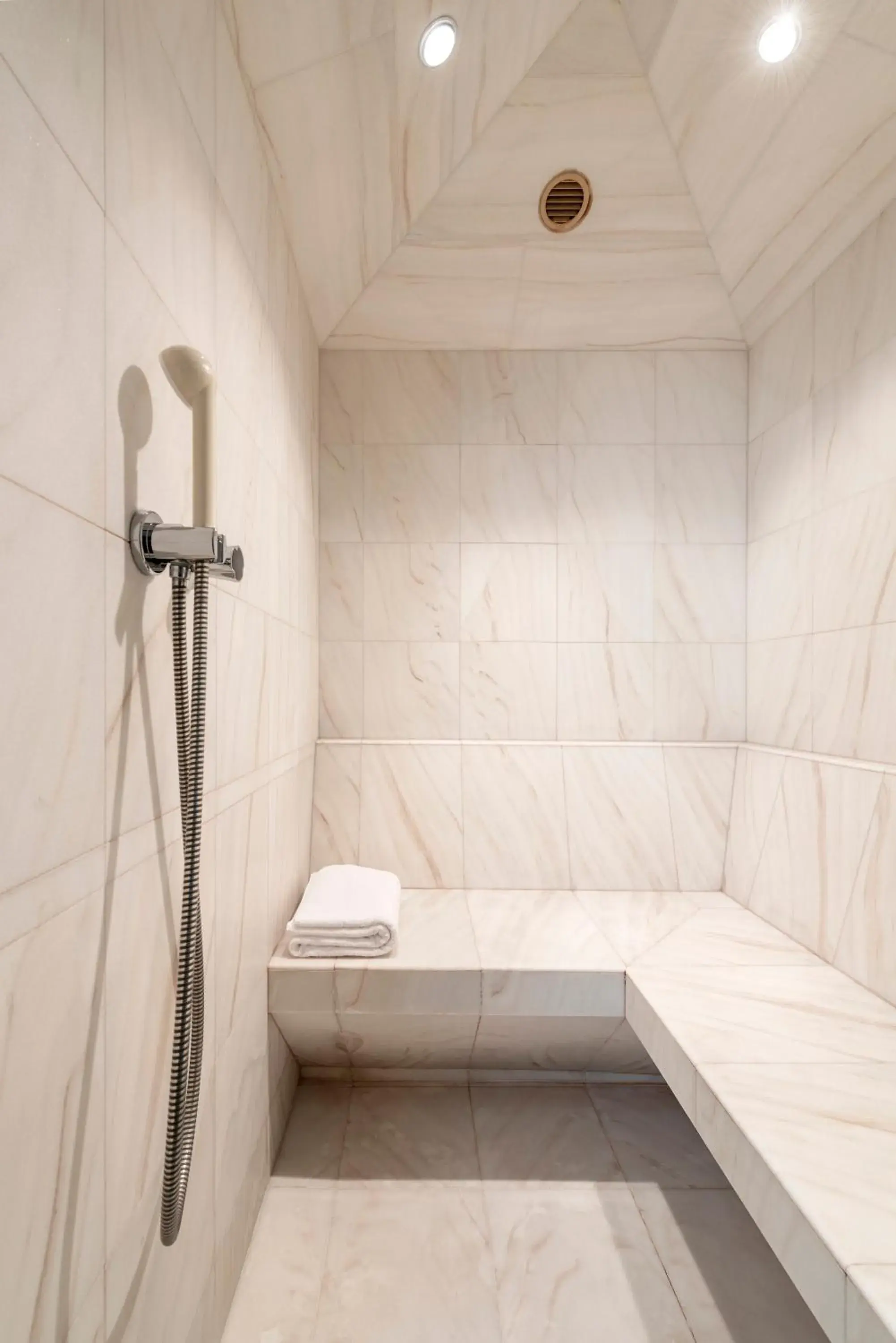 Deluxe Double or Twin Room - single occupancy in Parkhotel Laurin Deluxe Double or Twin Room - single occupancy in Parkhotel Laurin