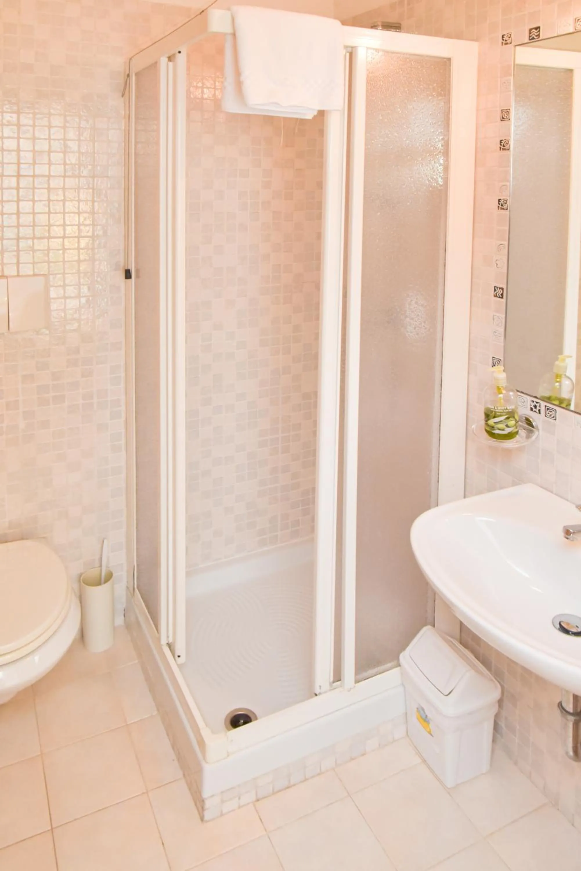 Shower in epOche Hotel Zanella 1889