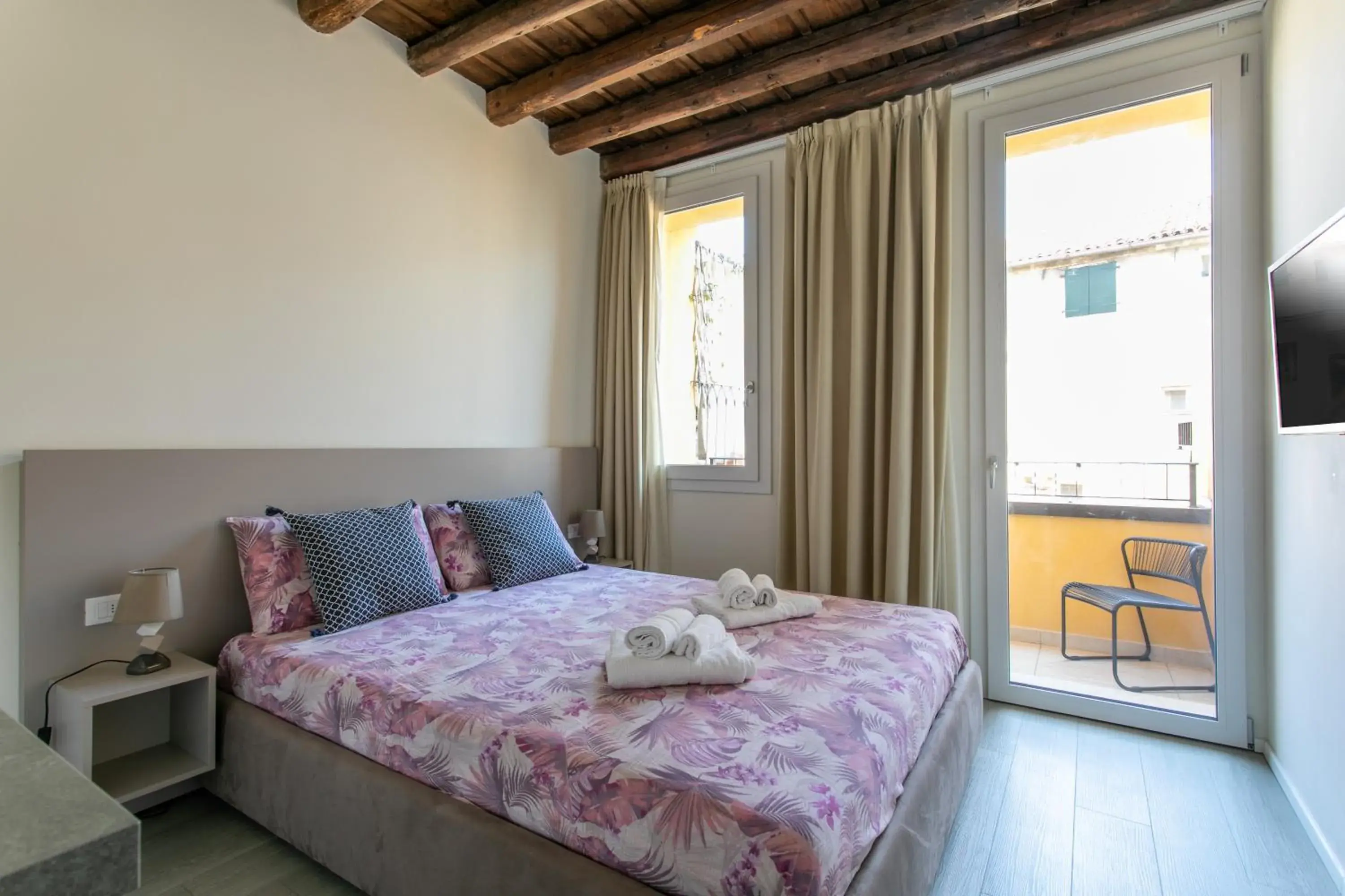 Studio with Balcony in Residenza SubitoSanto - Appartamento con balconcino "3B" Studio with Balcony in Residenza SubitoSanto - Appartamento con balconcino "3B"
