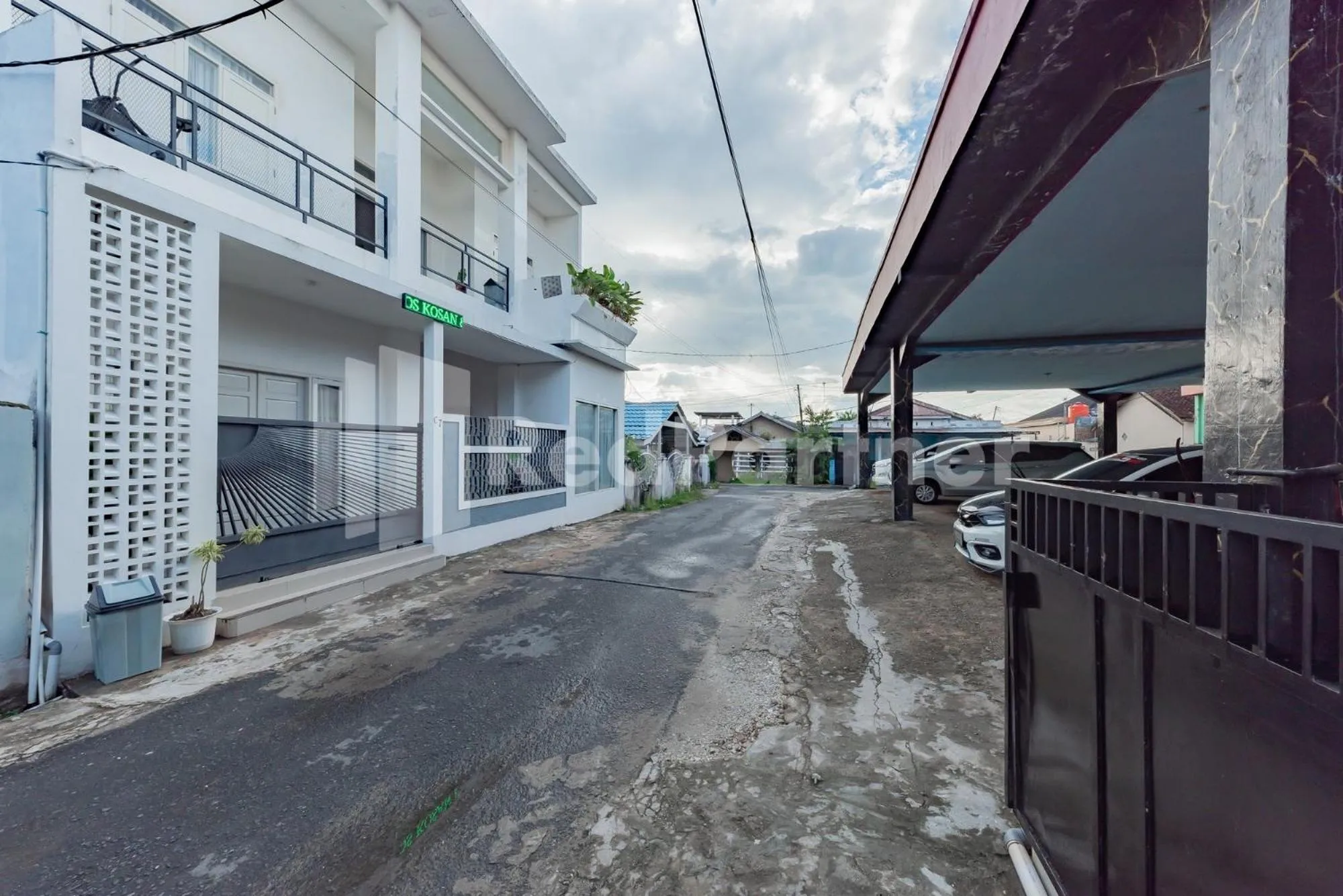 Property building in Ana Guest House Syariah Mitra RedDoorz