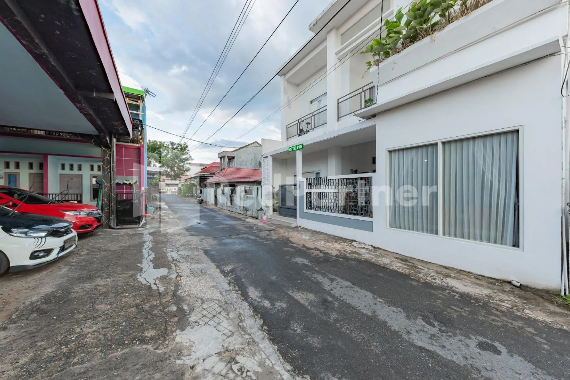 Property building in Ana Guest House Syariah Mitra RedDoorz