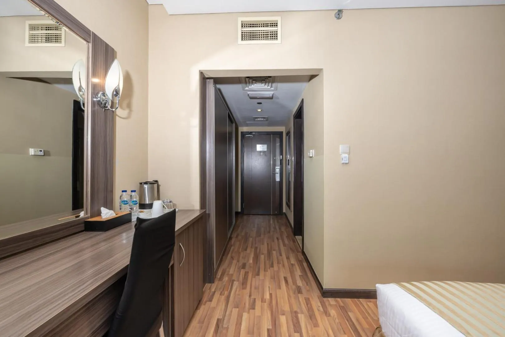 Bedroom, Bed in Pearl Swiss Hotel