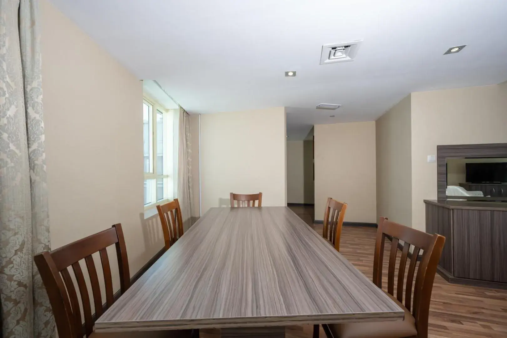 Living room in Pearl Swiss Hotel Living room in Pearl Swiss Hotel