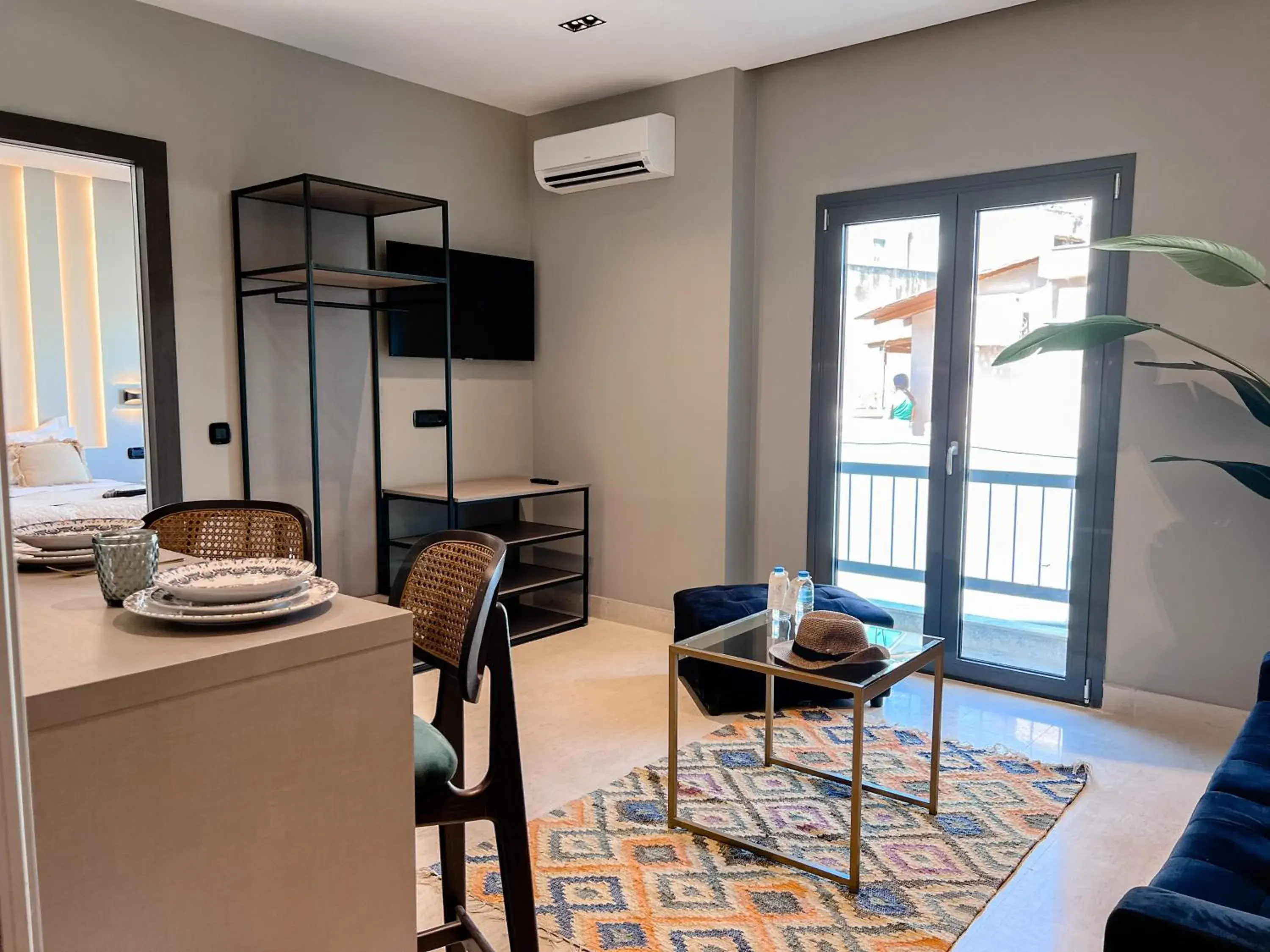 Double or Twin Room with City View in Royalty Suites Psyrri Double or Twin Room with City View in Royalty Suites Psyrri