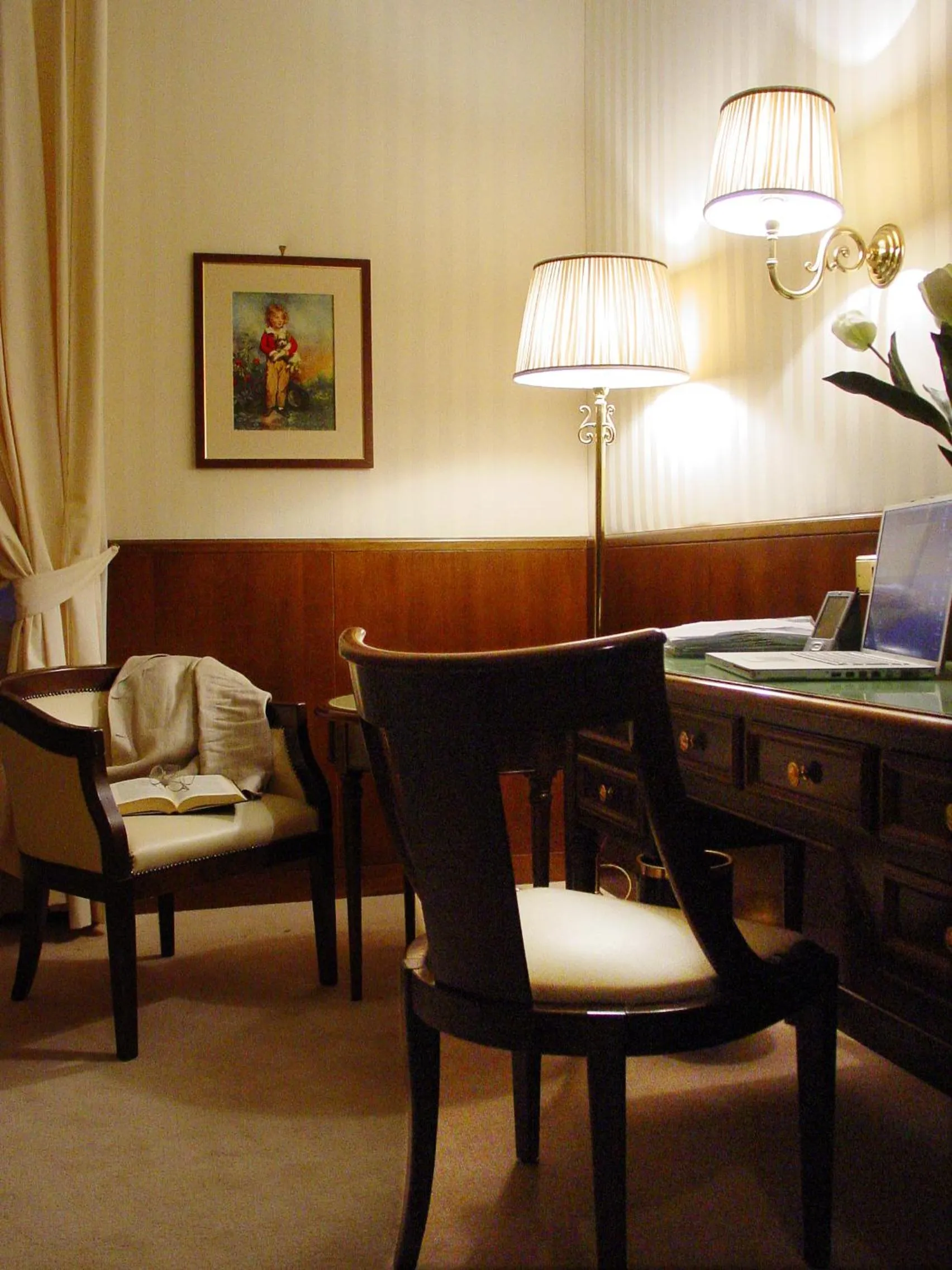 Seating area in Grand Hotel Bastiani