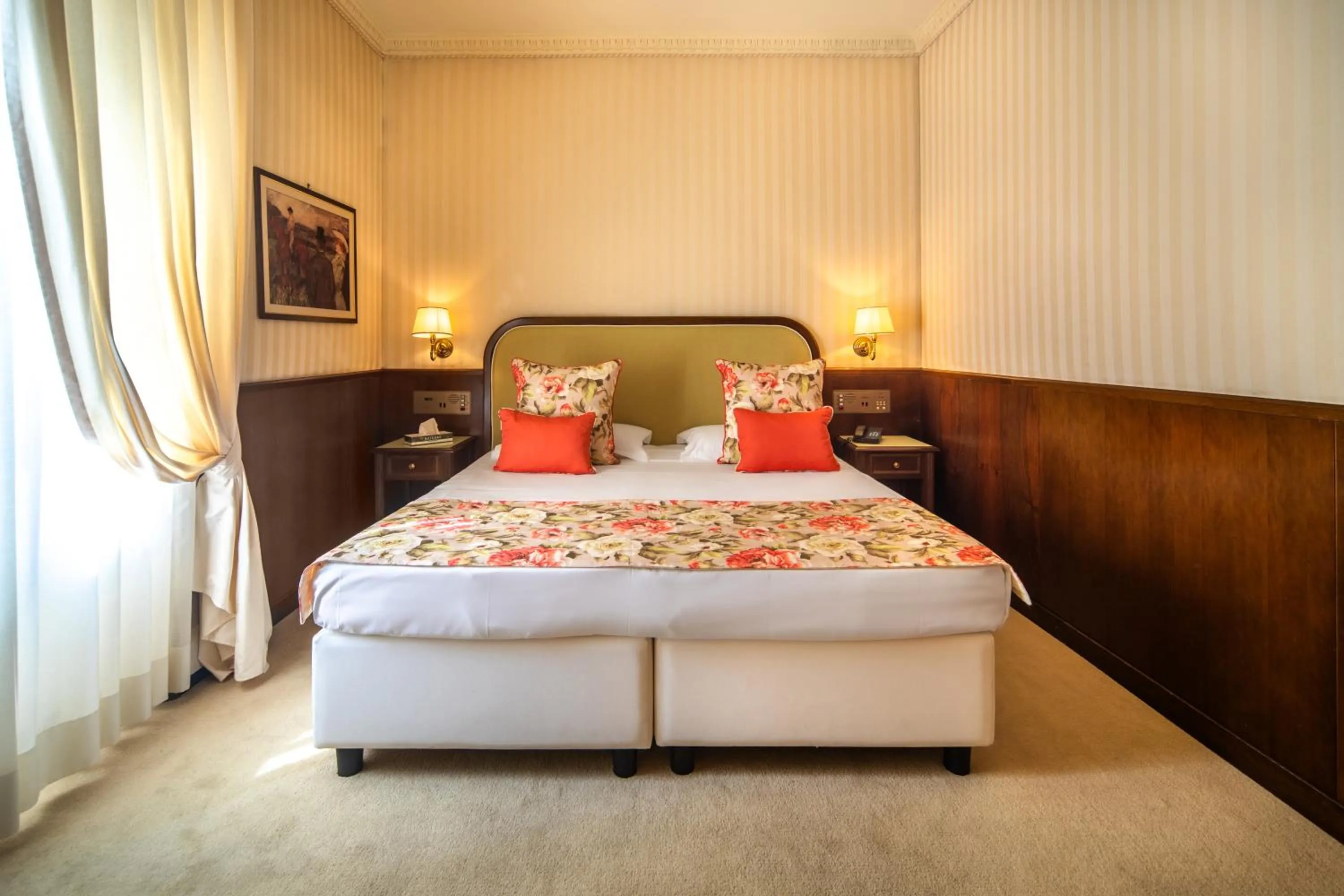 TV and multimedia, Bed in Grand Hotel Bastiani