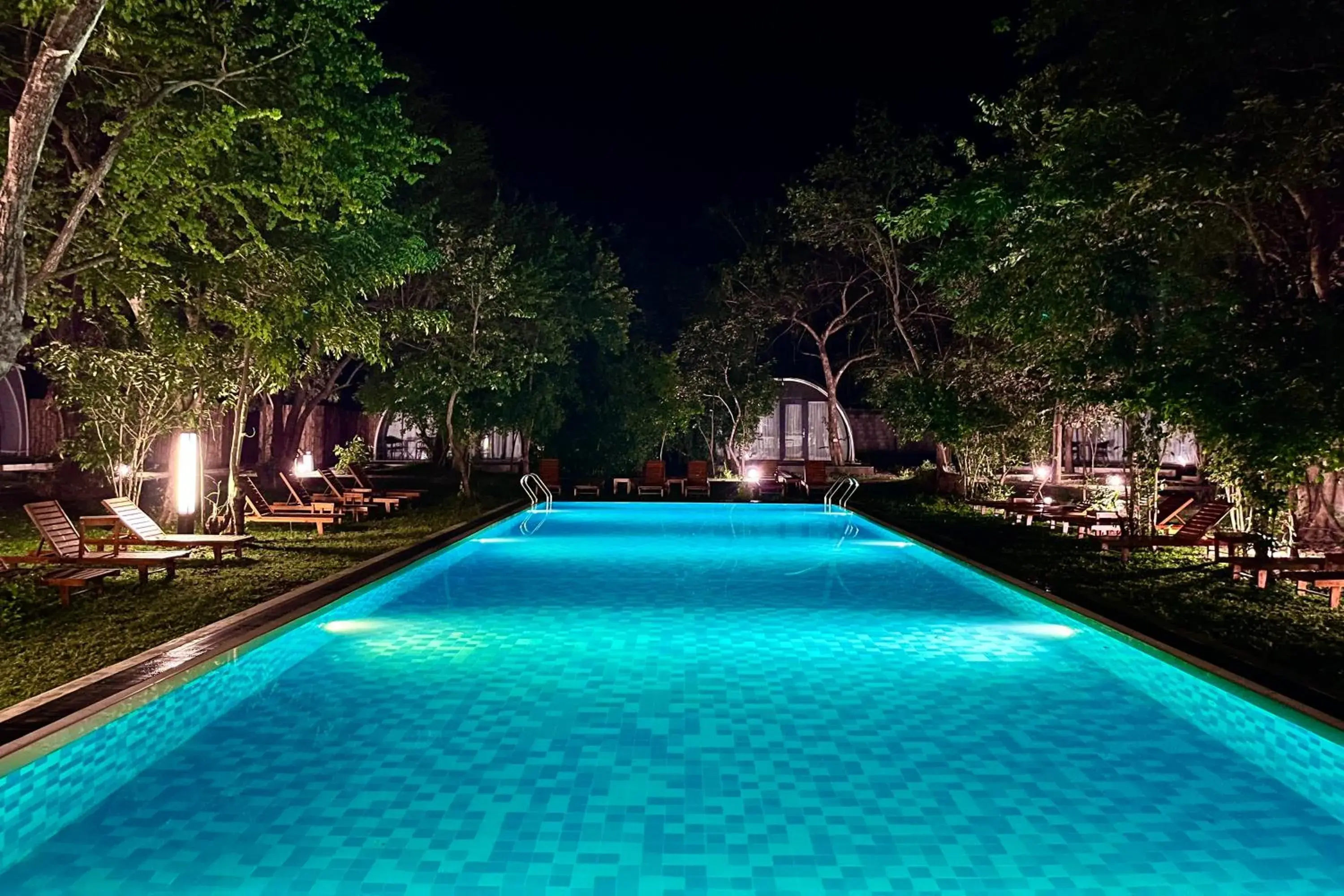 Swimming pool in NIVADOO RESORT SIGIRIYA Swimming pool in NIVADOO RESORT SIGIRIYA