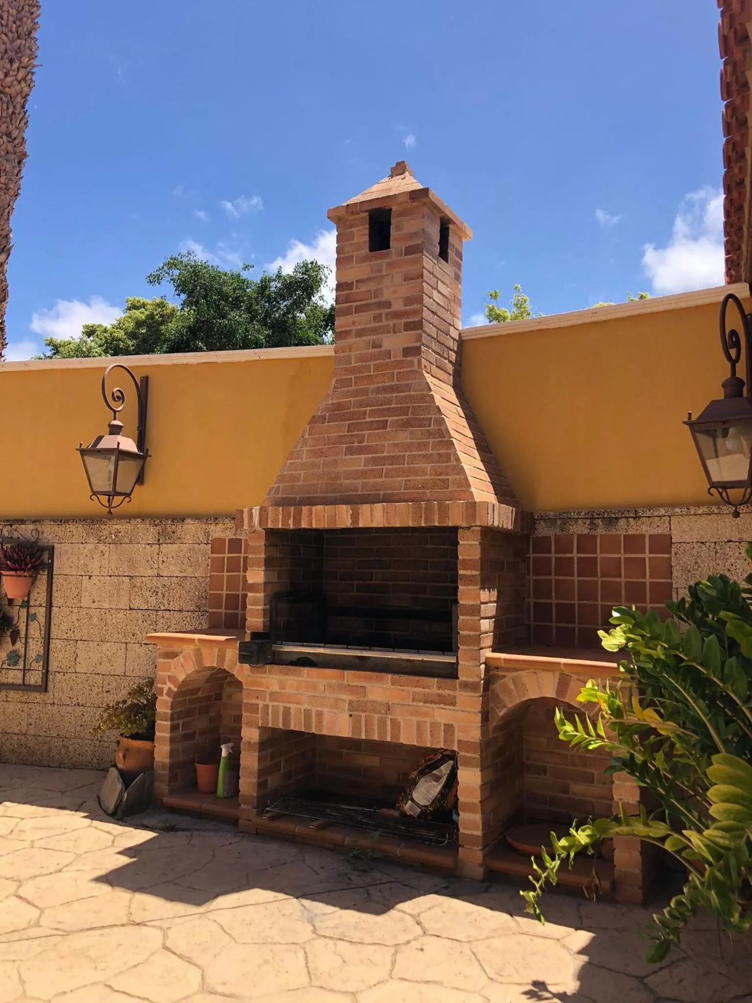 BBQ facilities in Duque Nest Hostel