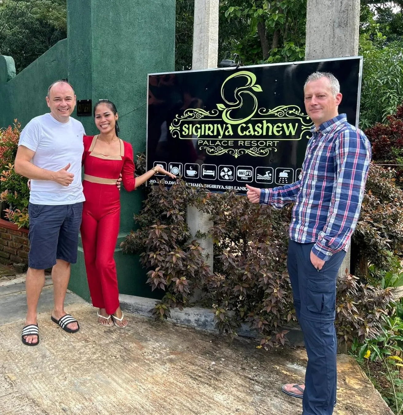 People in Sigiriya Cashew Palace Resort