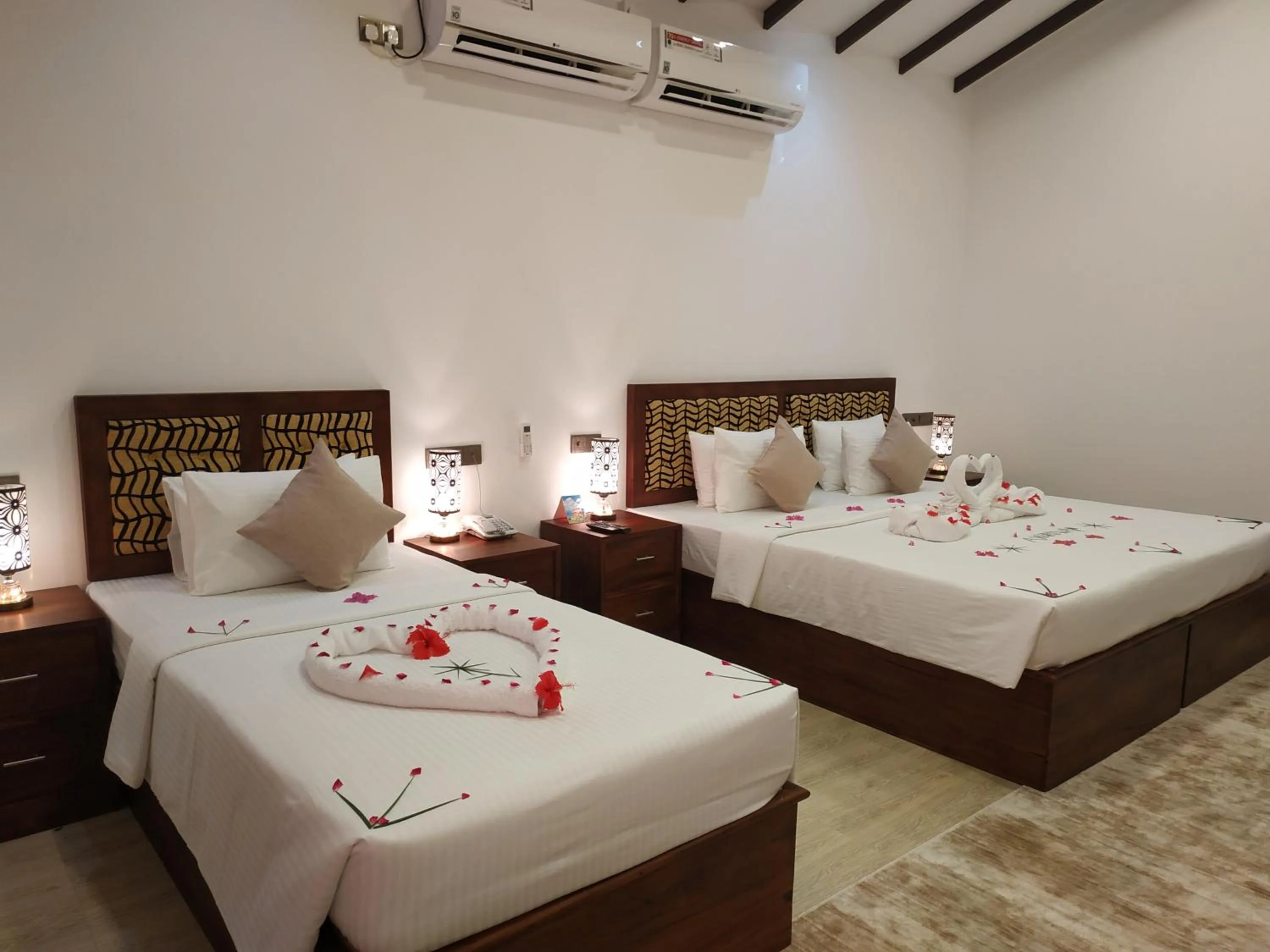 Bed in Sigiriya Cashew Palace Resort