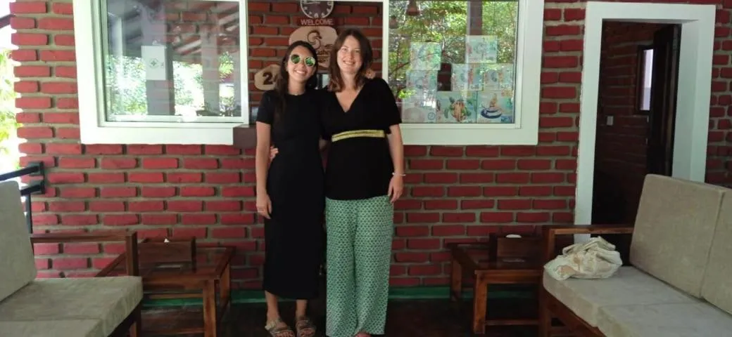 People in Sigiriya Cashew Palace Resort