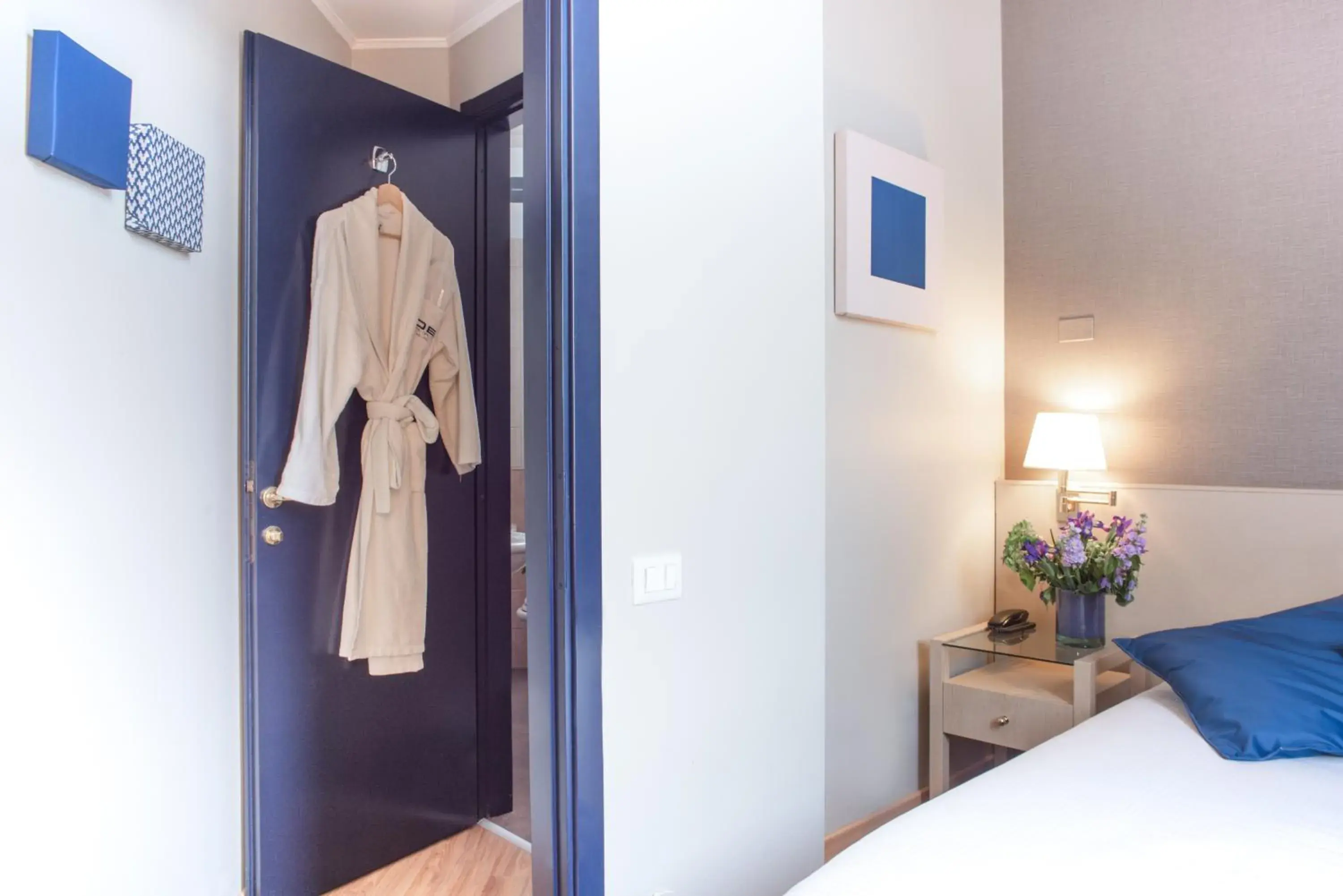 Bed in Hotel Oro Blu Bed in Hotel Oro Blu