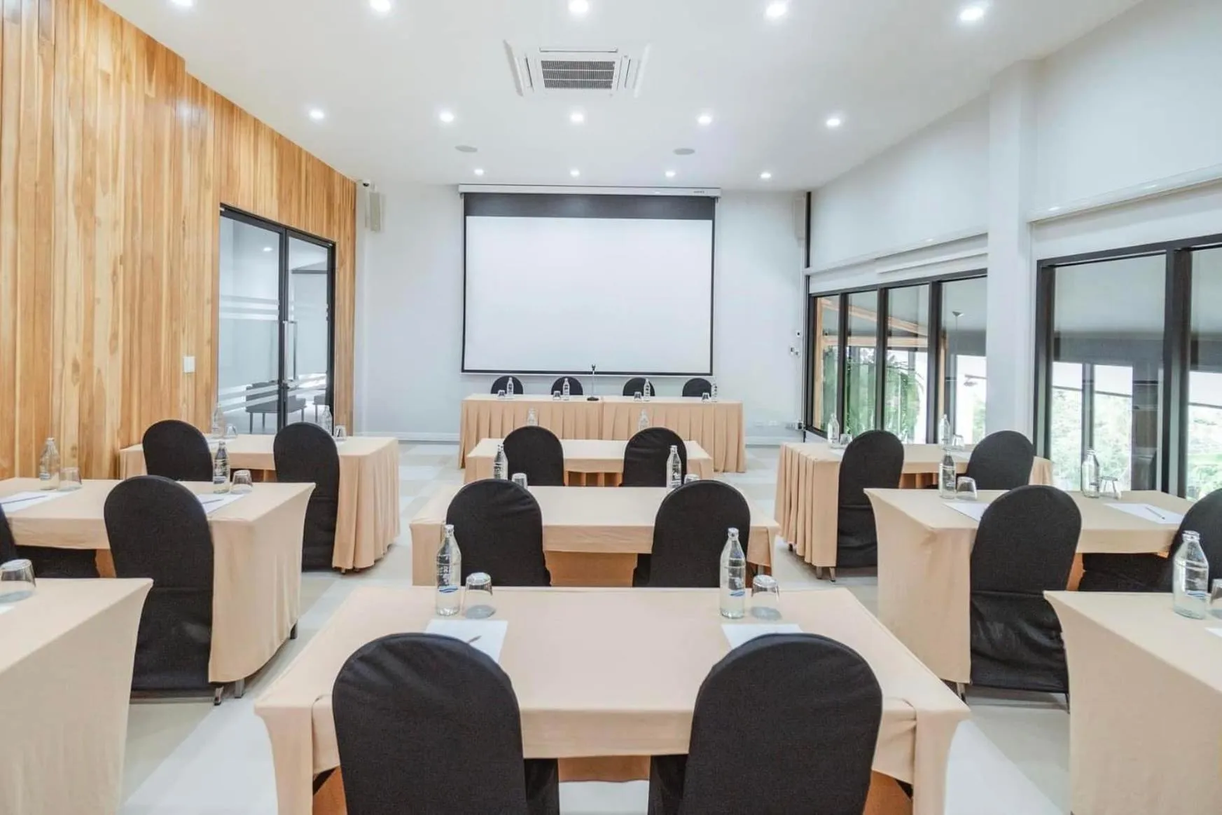 Meeting/conference room in The Pride Hotel Phitsanulok