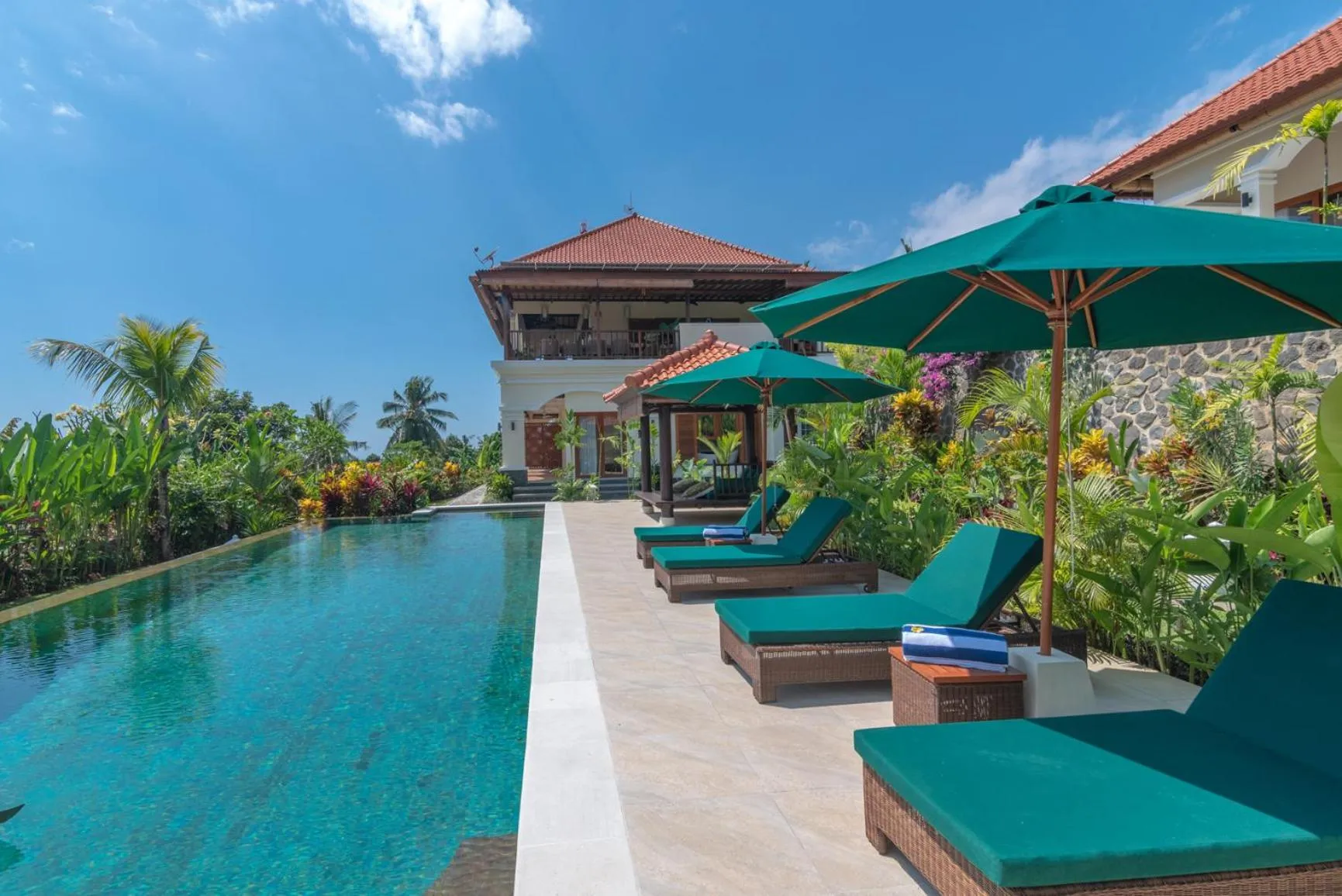 Swimming pool in Villa Mata Hari