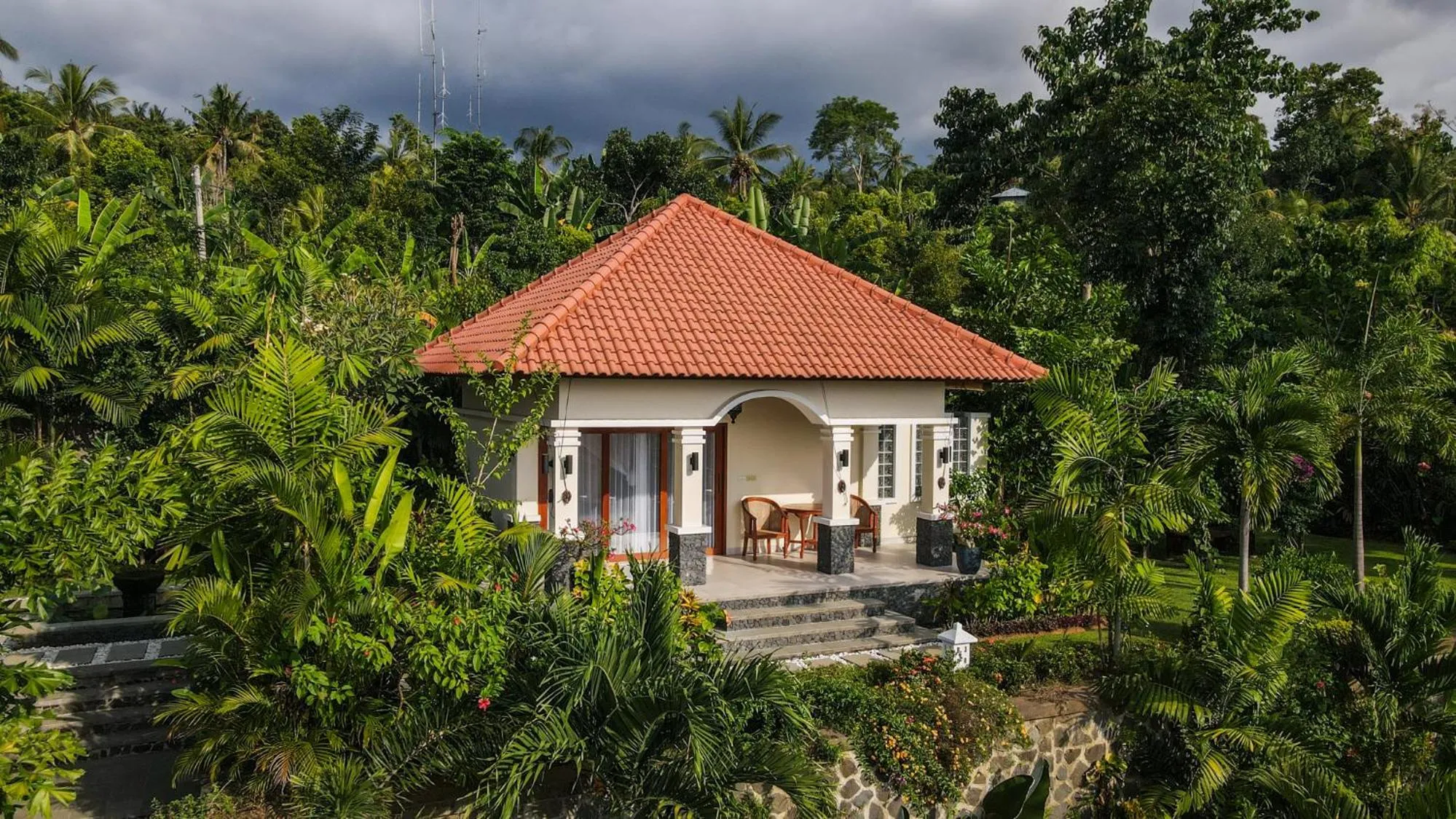 Property building in Villa Mata Hari