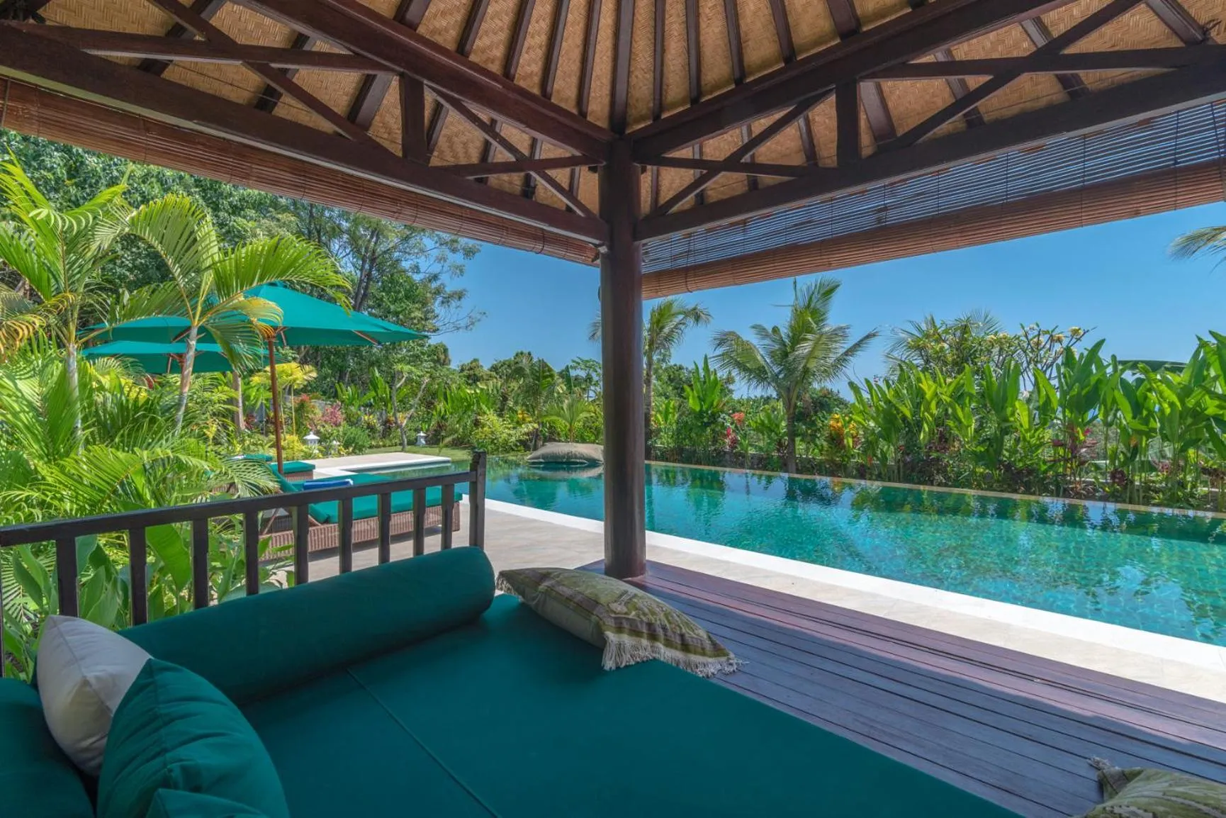 Swimming pool in Villa Mata Hari