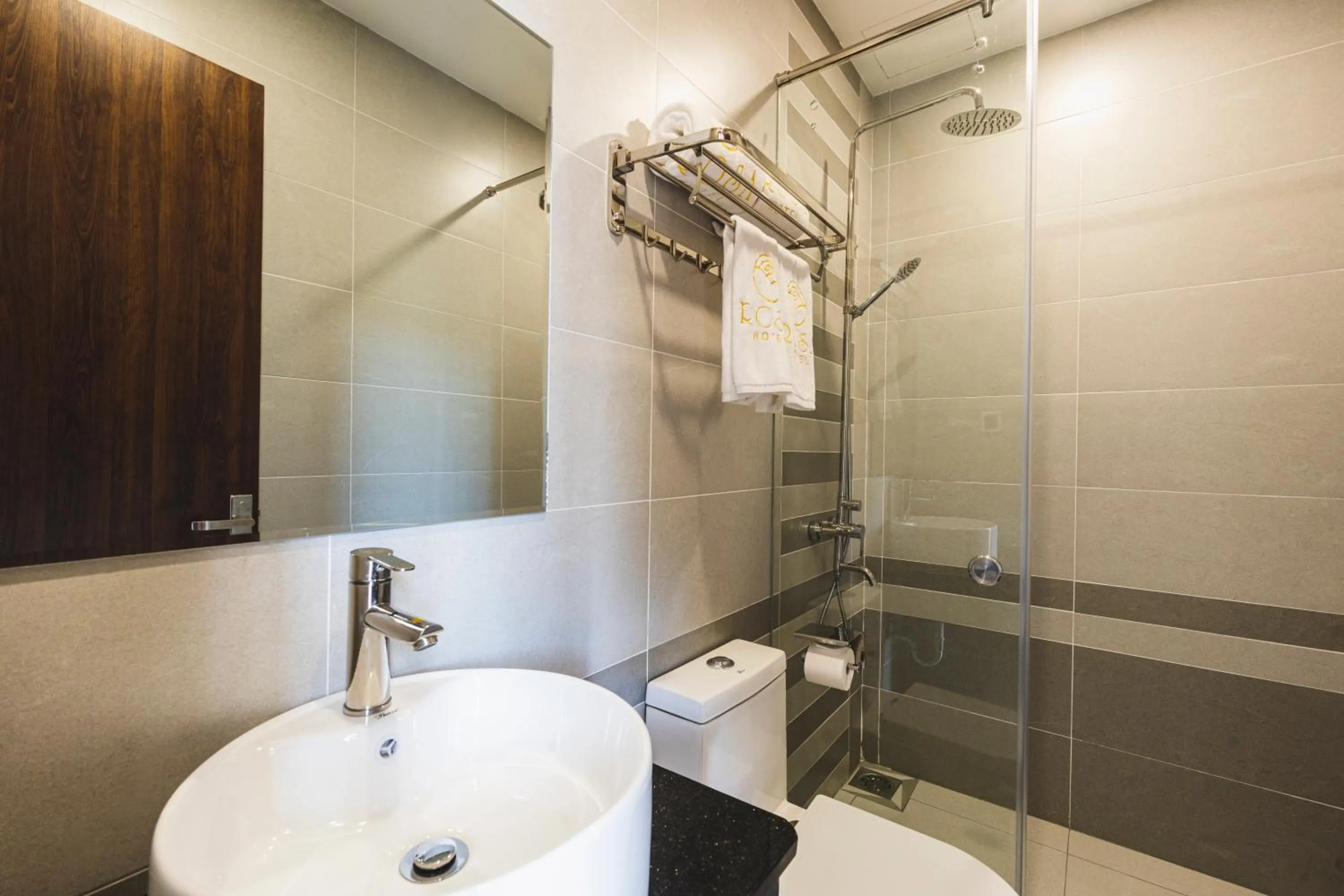 Bathroom in City Center Rosa Hotel