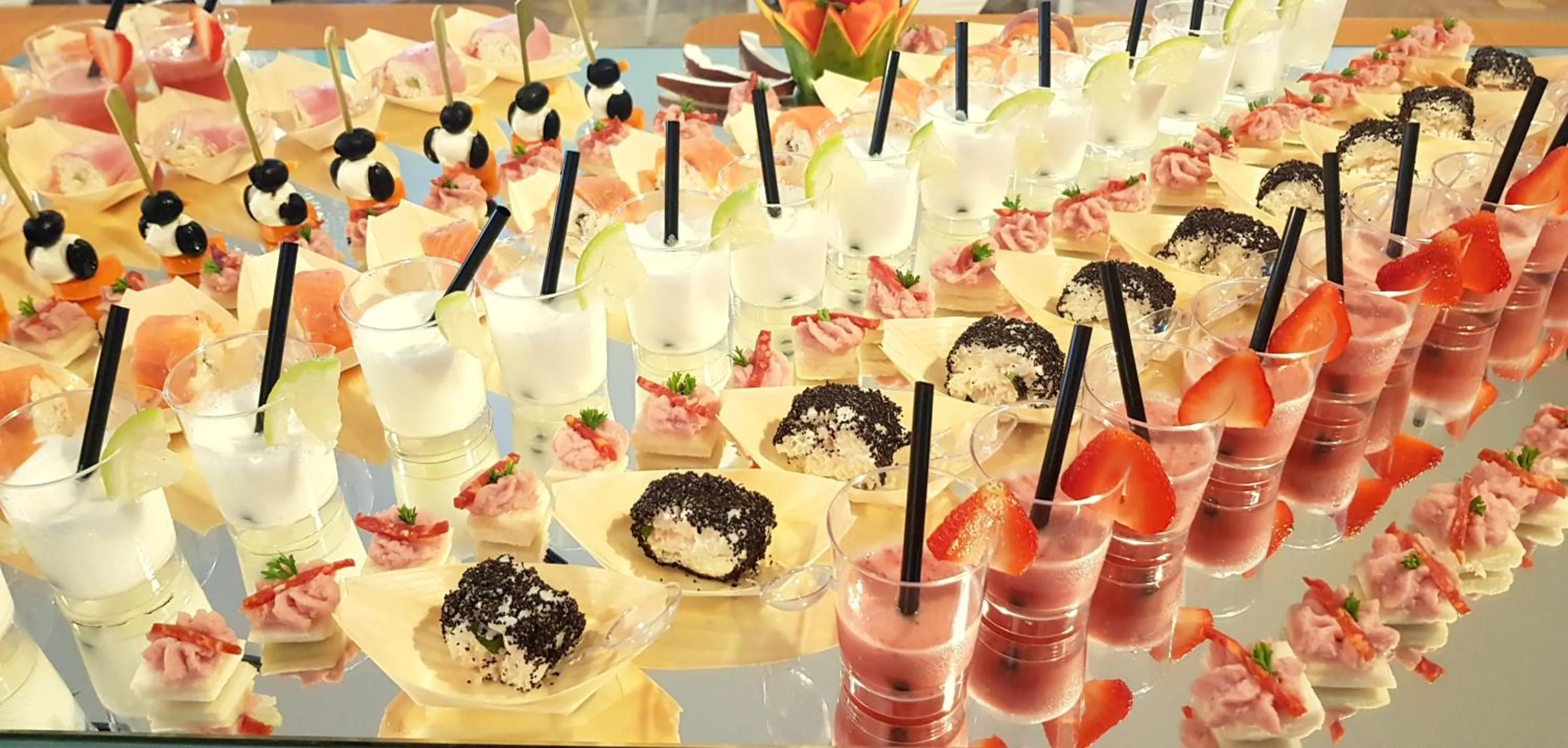 Food and drinks in Hotel Mediterraneo