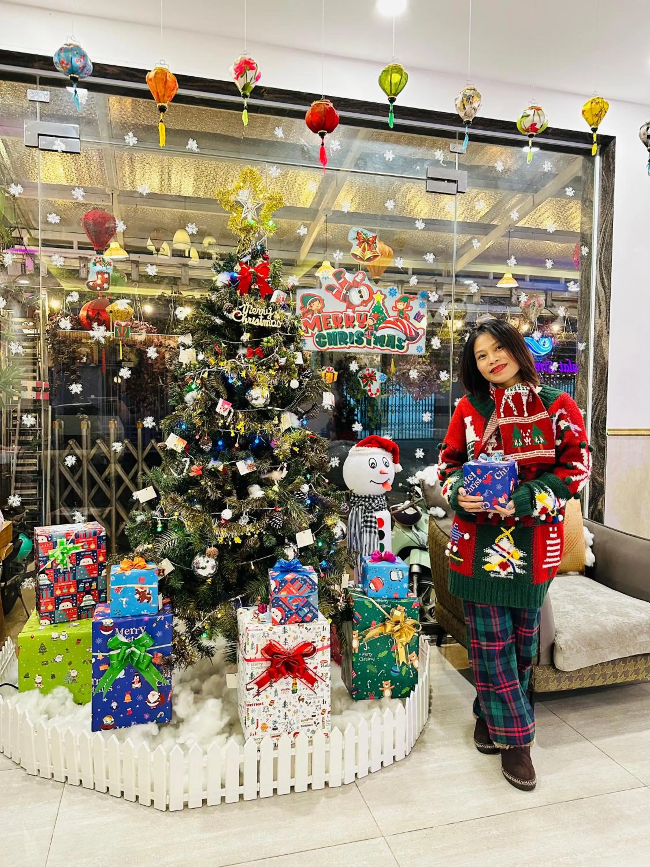 People in DALAT STREAM HOTEL-Khách sạn đẹp Đà Lạt