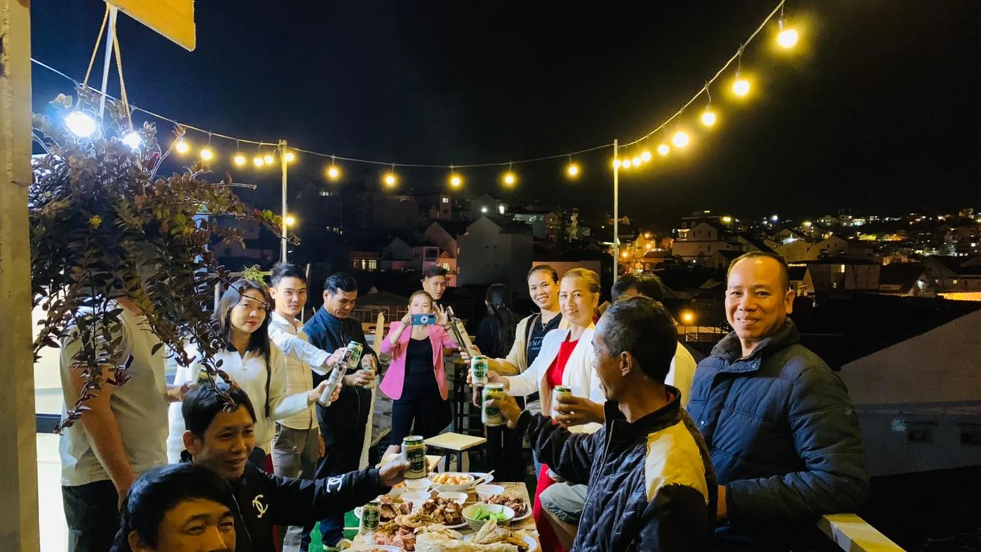 People in DALAT STREAM HOTEL-Khách sạn đẹp Đà Lạt