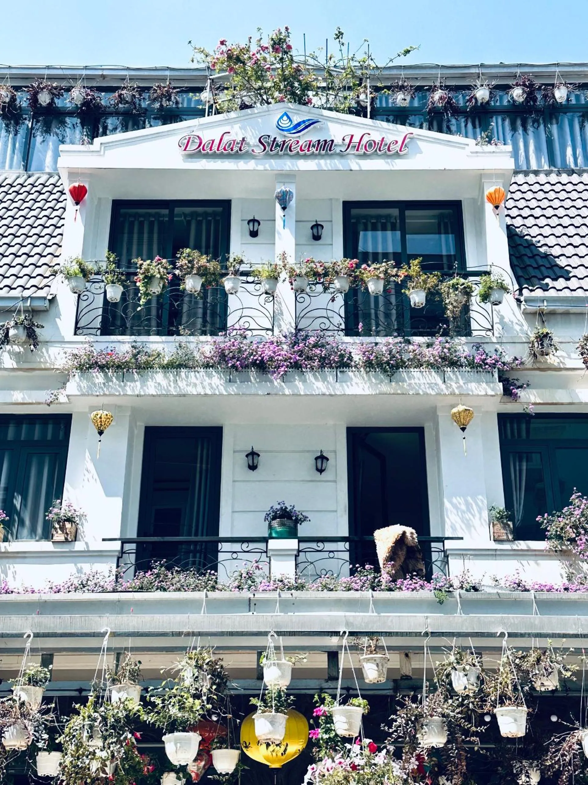 Property building in DALAT STREAM HOTEL-Khách sạn đẹp Đà Lạt