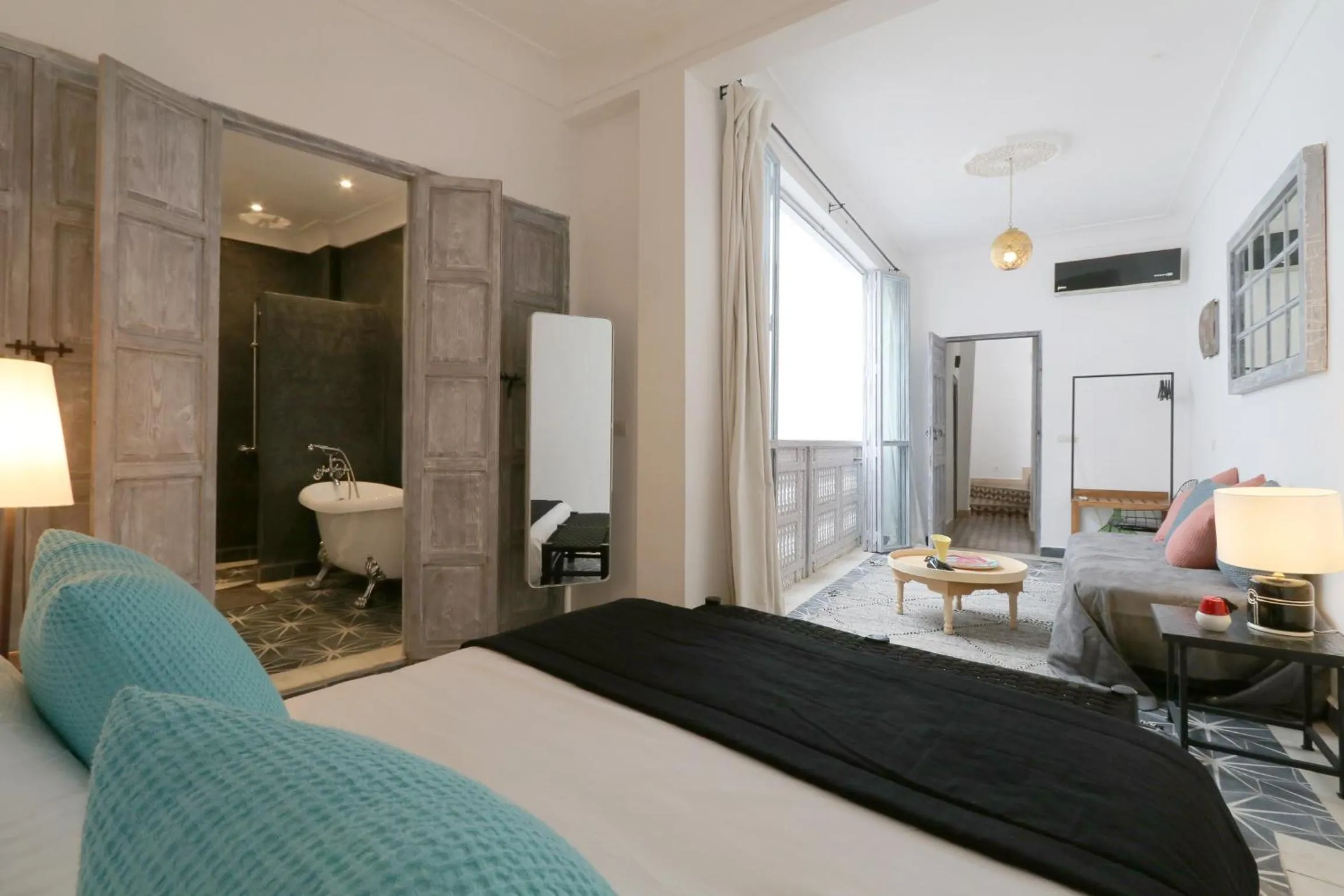 Bed in Riad-Shakho-Marrakech
