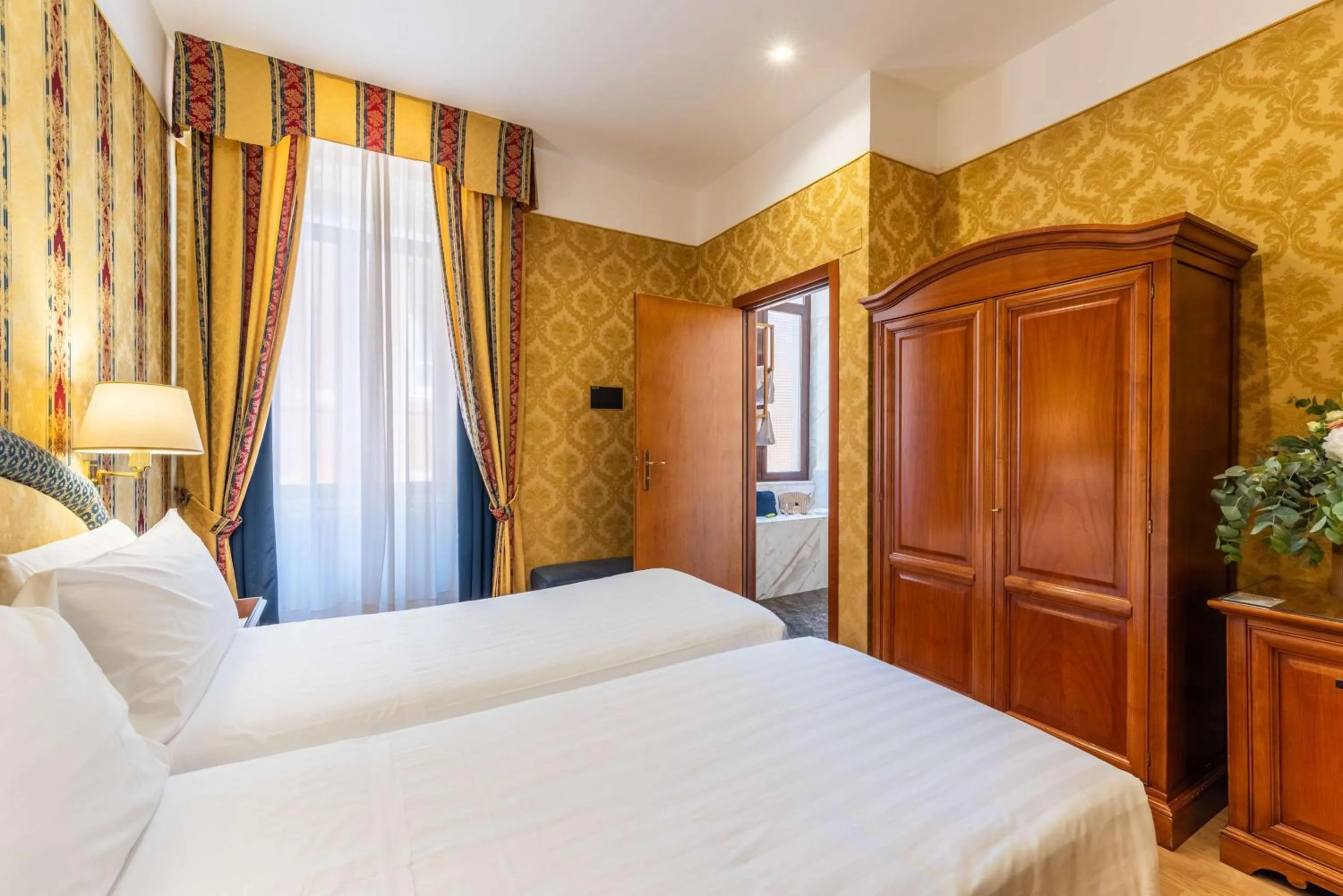 Bedroom, Bed in Hotel Raffaello - Sure Hotel Collection by Best Western