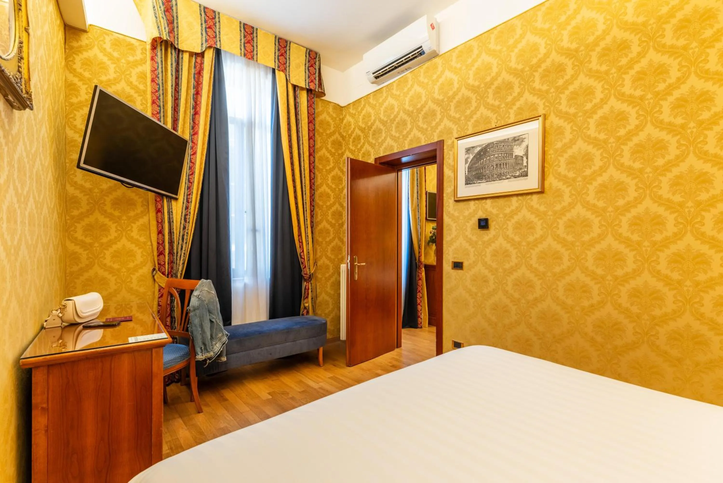 Photo of the whole room, Bed in Hotel Raffaello - Sure Hotel Collection by Best Western