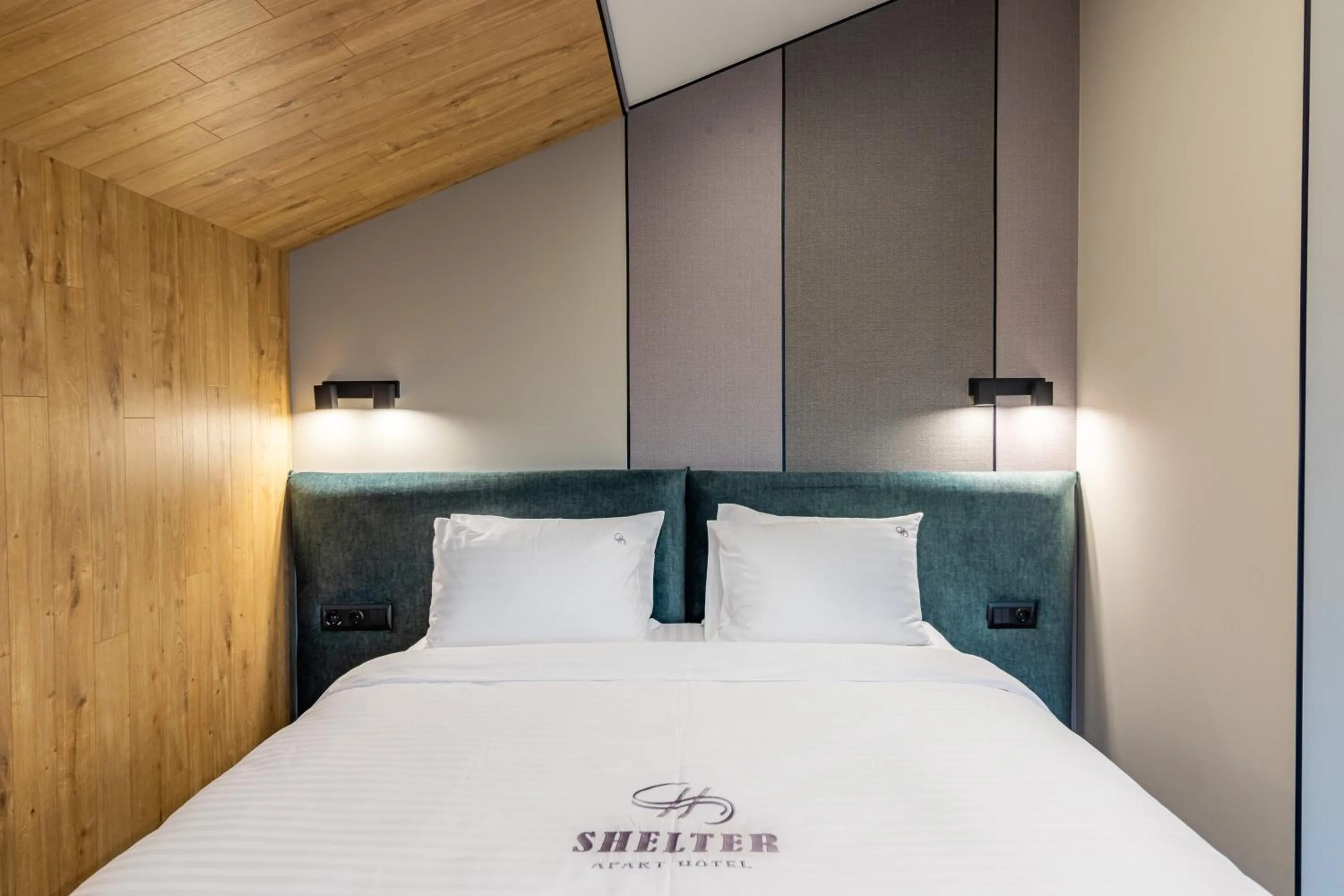 Bed in Shelter Apart Hotel