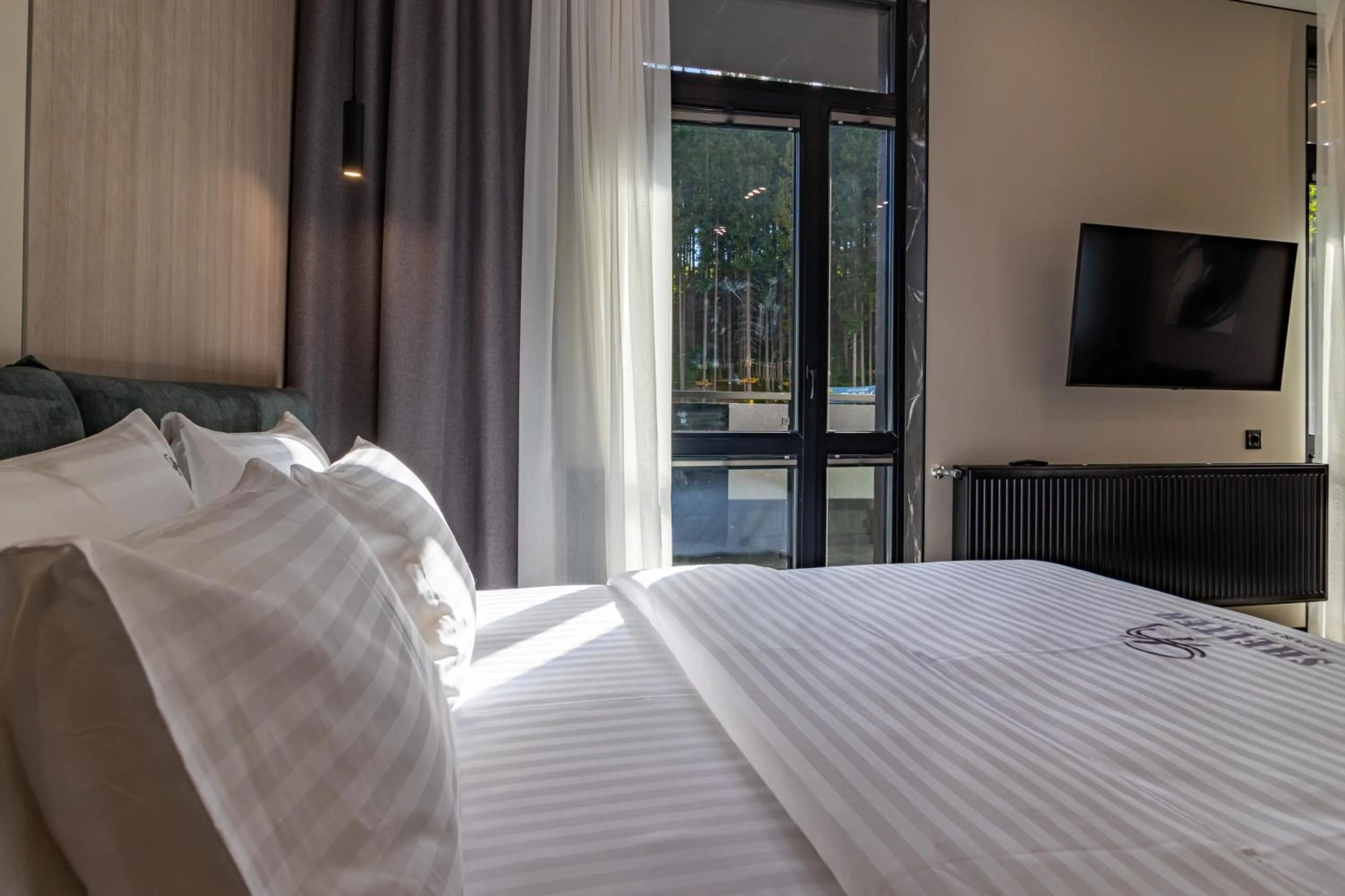 Bed in Shelter Apart Hotel