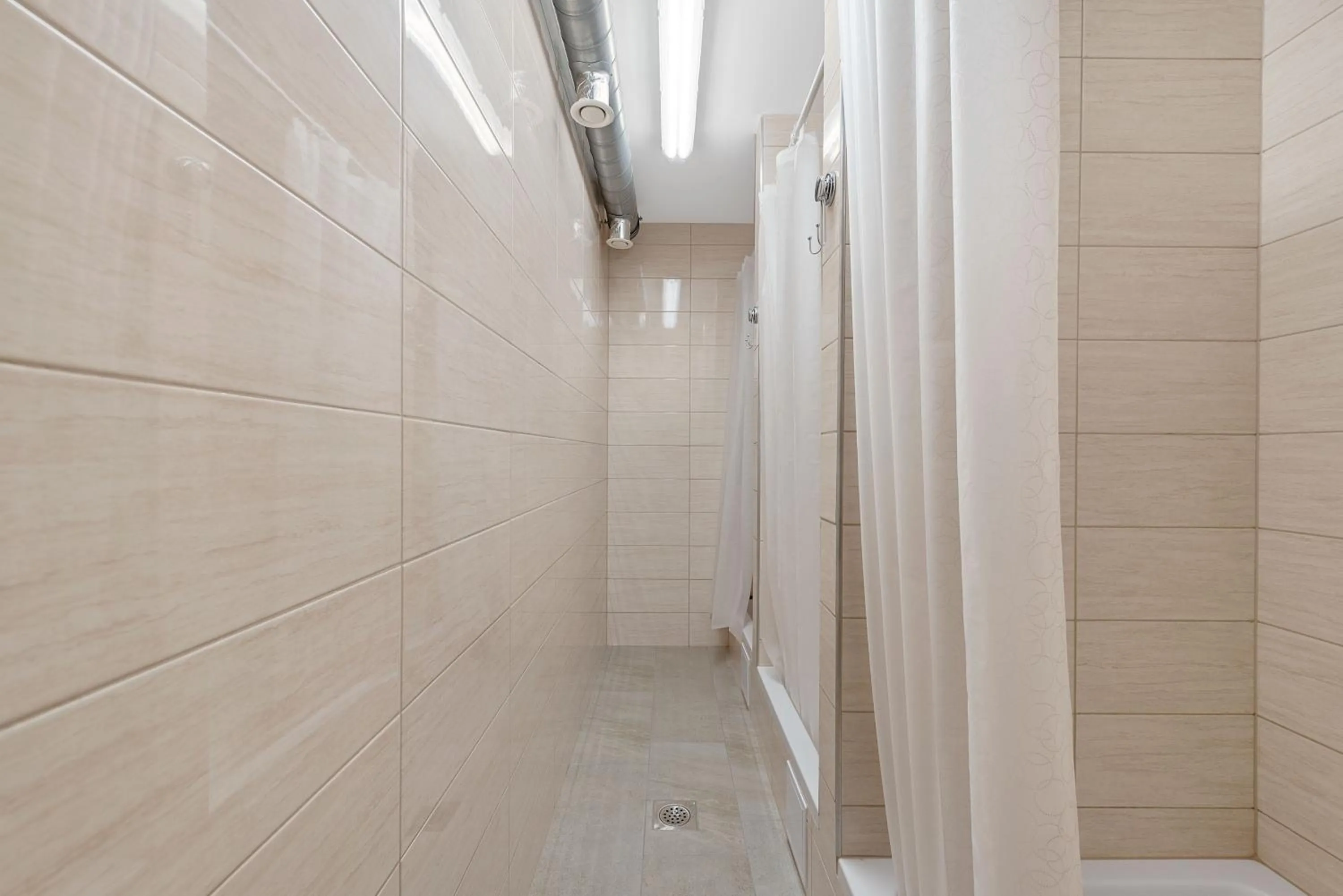 Bathroom in Hostel Elli