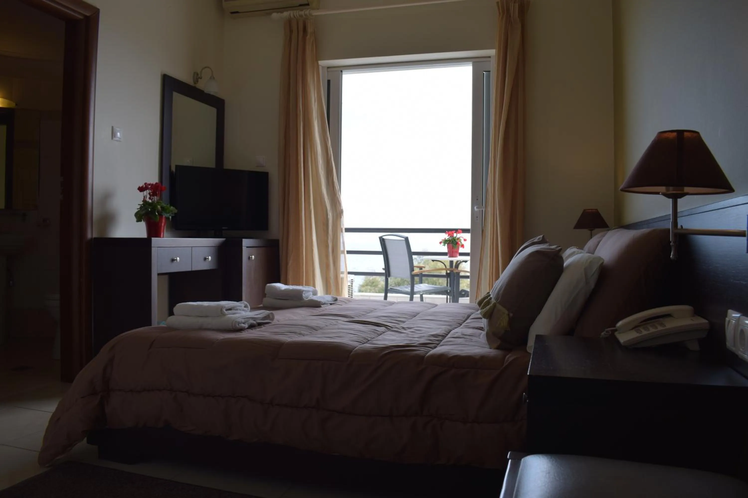 Bed in Tokalis Boutique Hotel & Spa