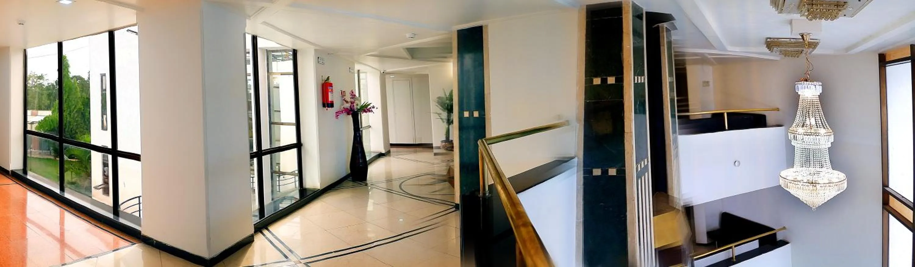 Lobby or reception in Hotel Kewal