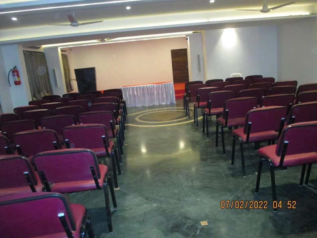 Business facilities in Hotel Kewal