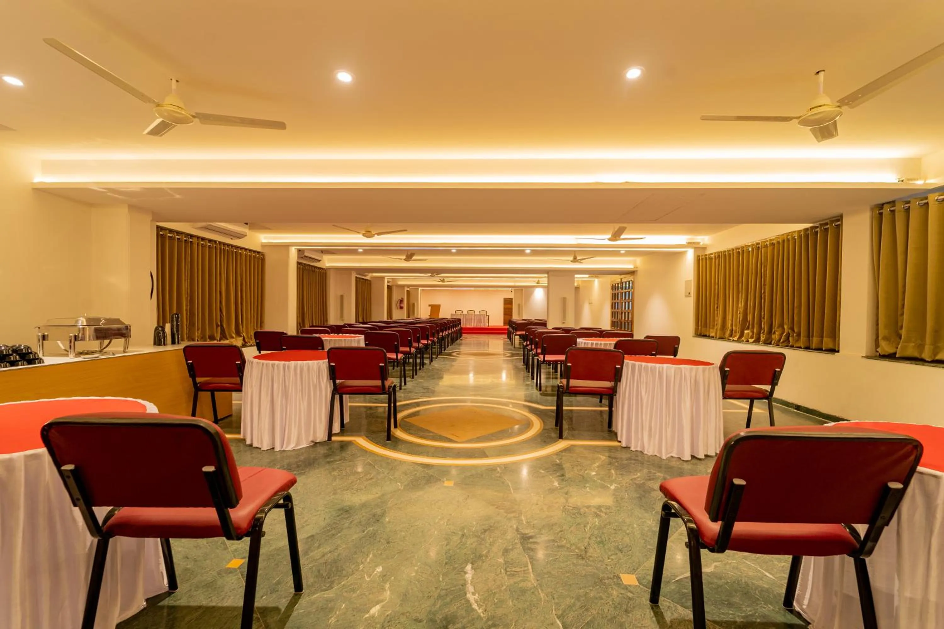 Banquet/Function facilities in Hotel Kewal