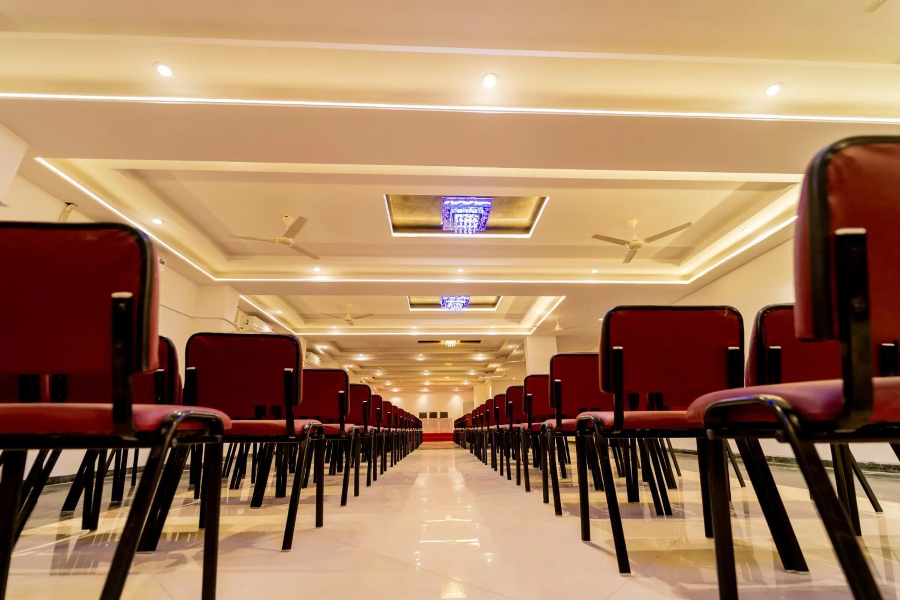 Meeting/conference room in Hotel Kewal
