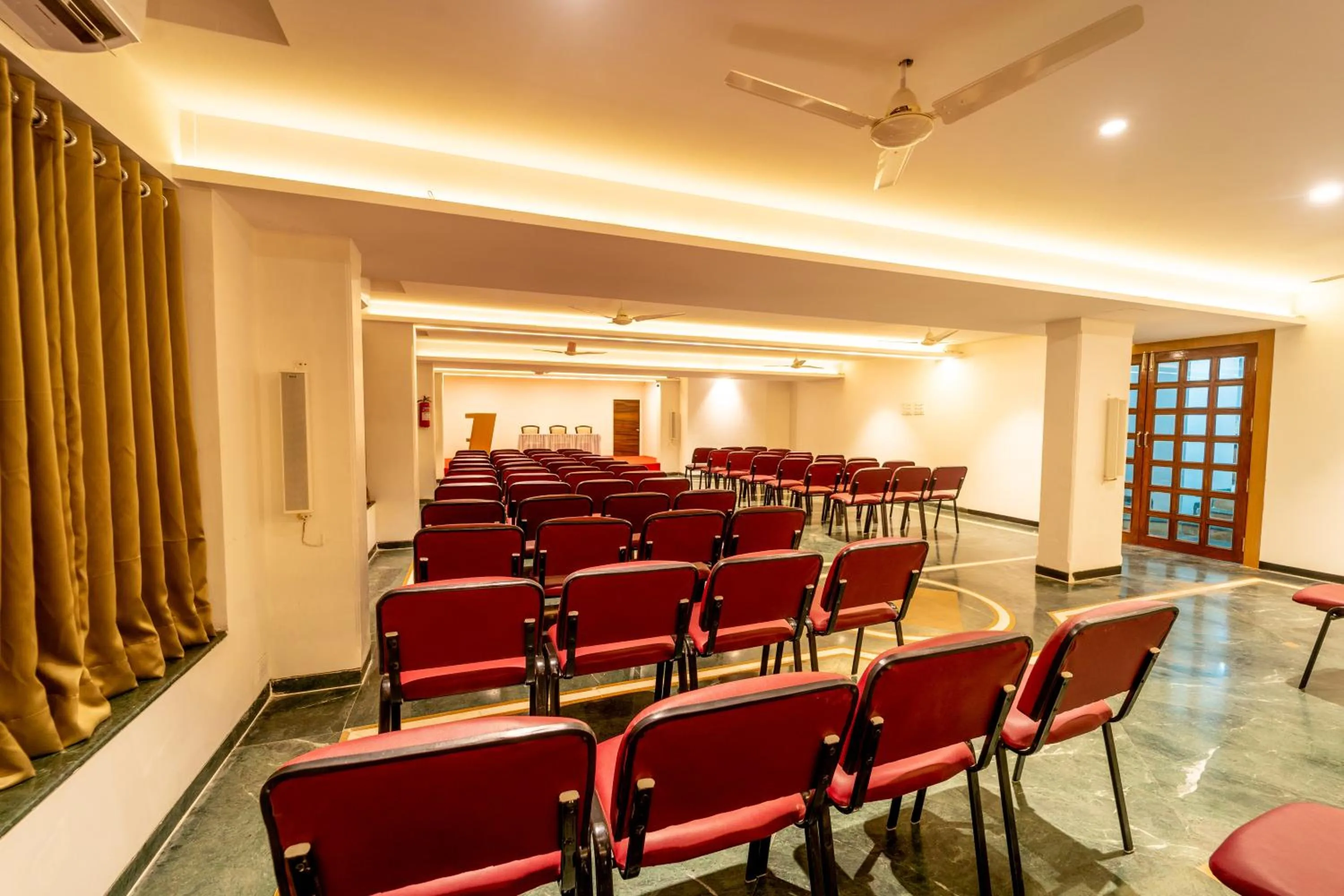 Meeting/conference room in Hotel Kewal