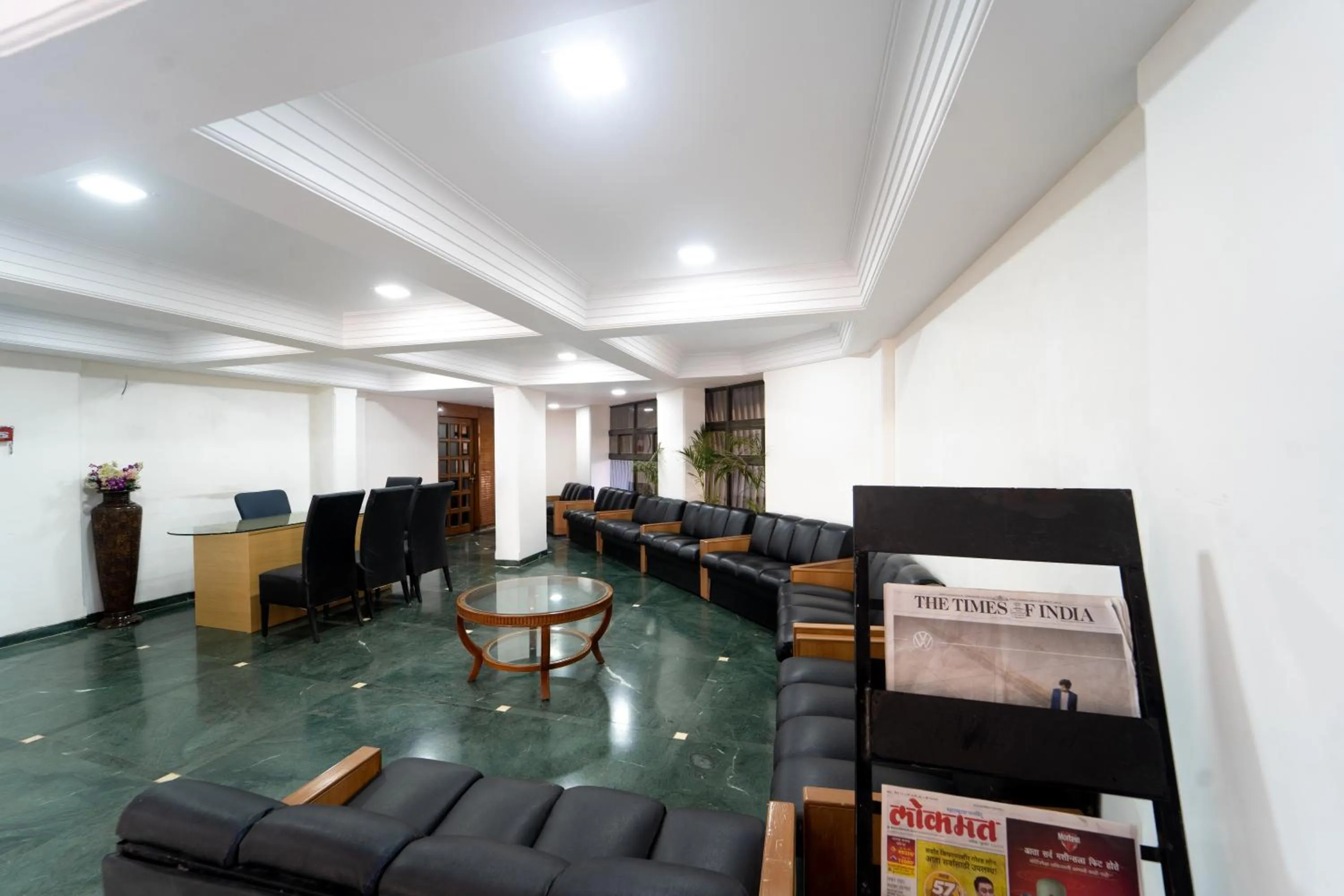 Business facilities in Hotel Kewal