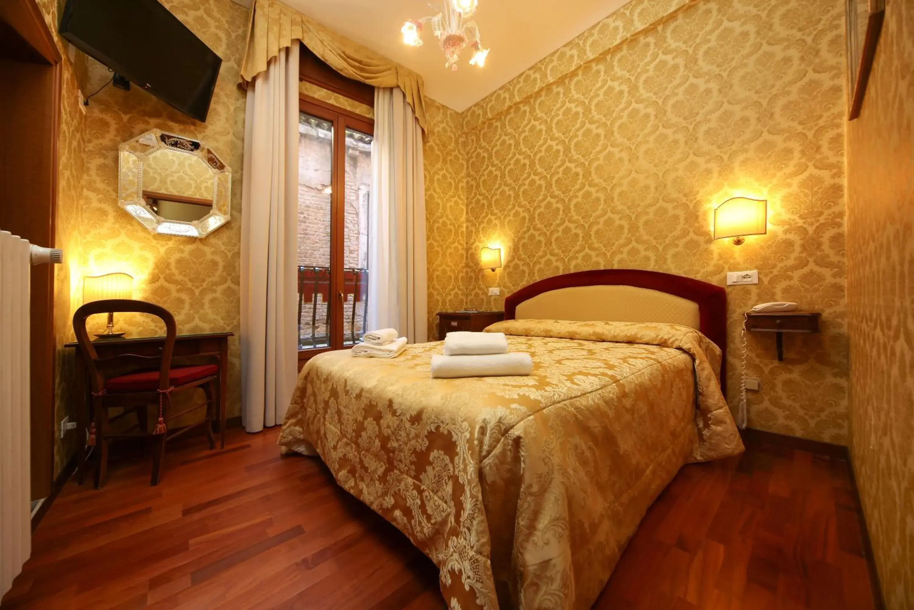 Bedroom, Bed in Hotel Da Bruno Bedroom, Bed in Hotel Da Bruno