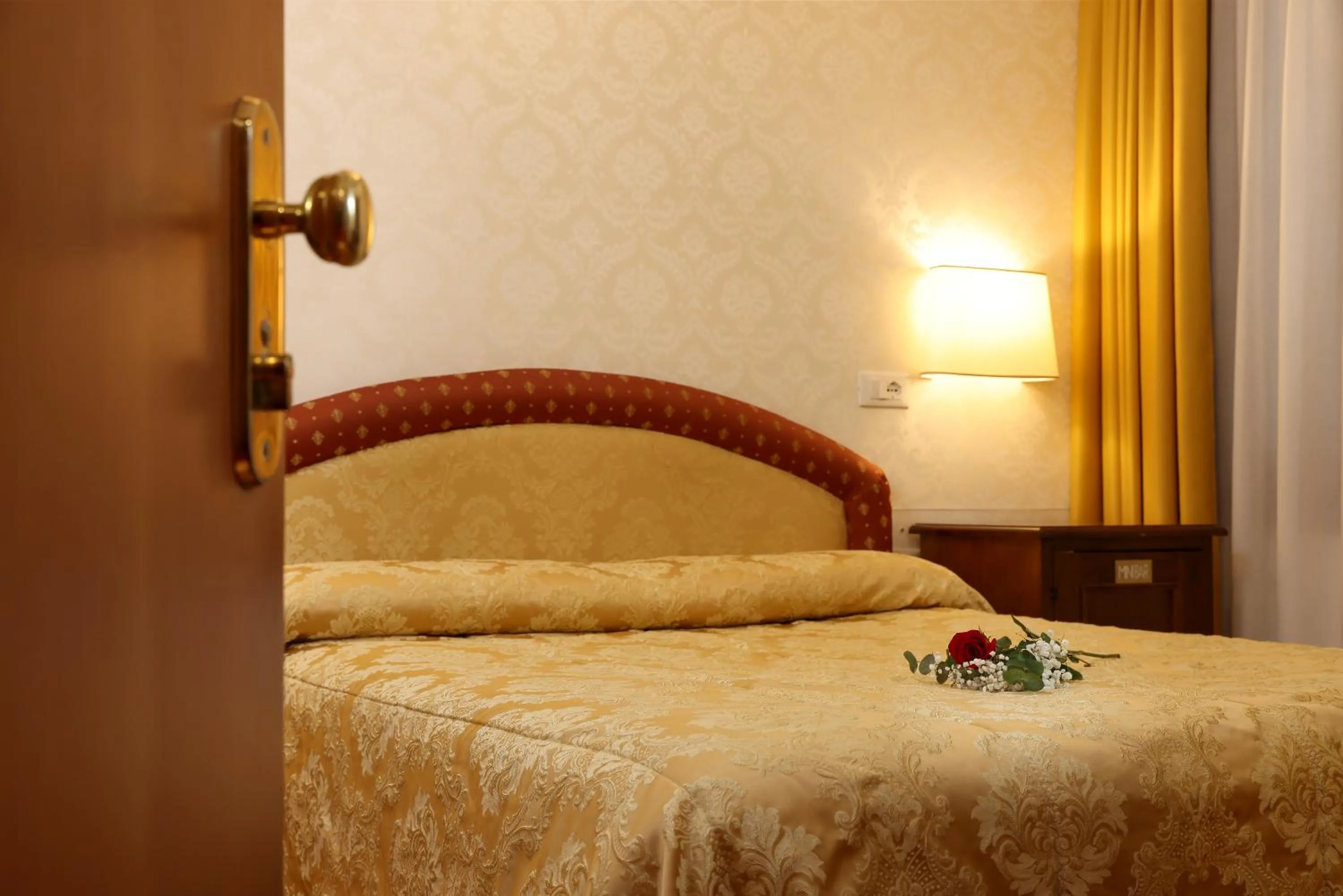 Bedroom, Bed in Hotel Da Bruno