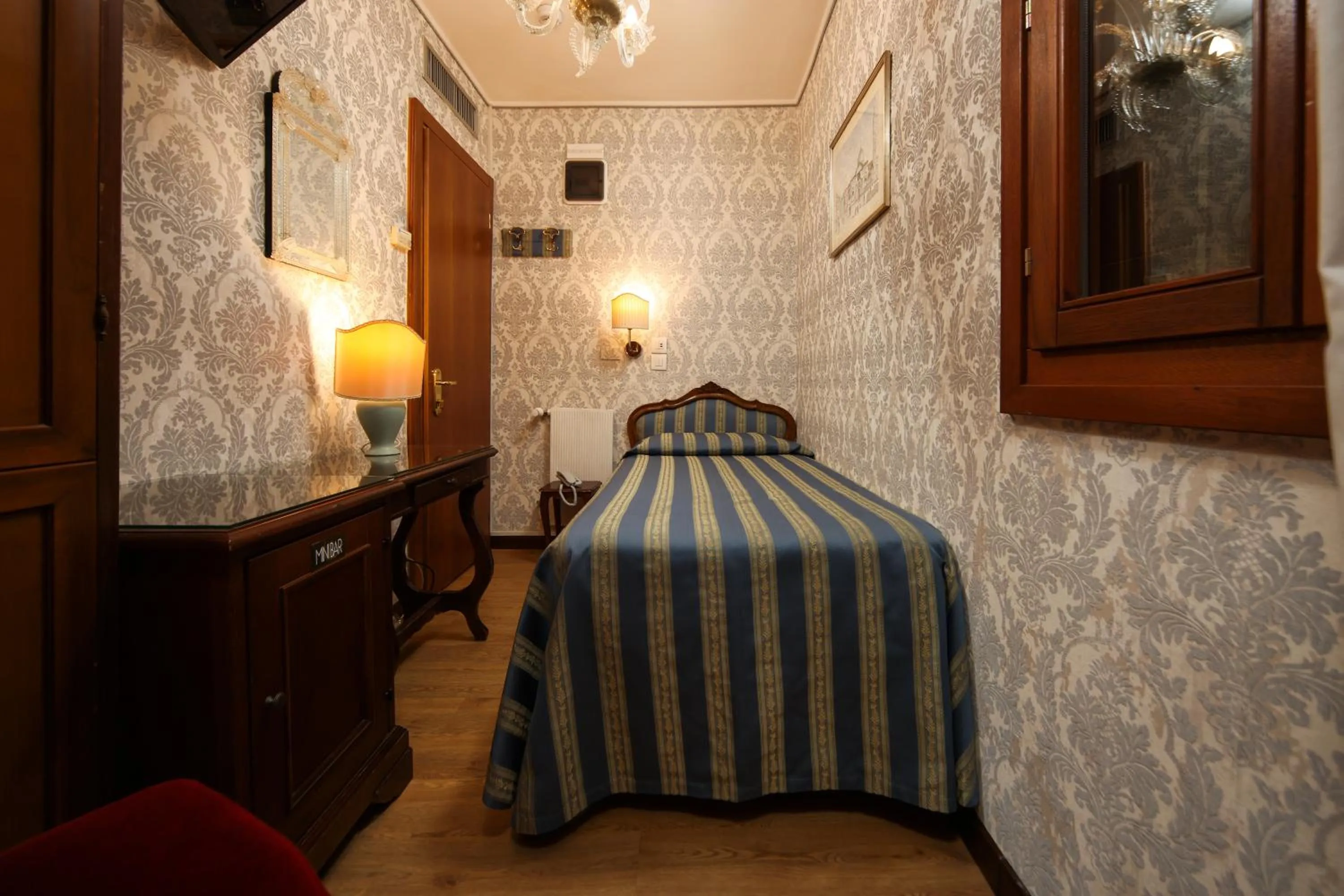 Bedroom, Bed in Hotel Da Bruno