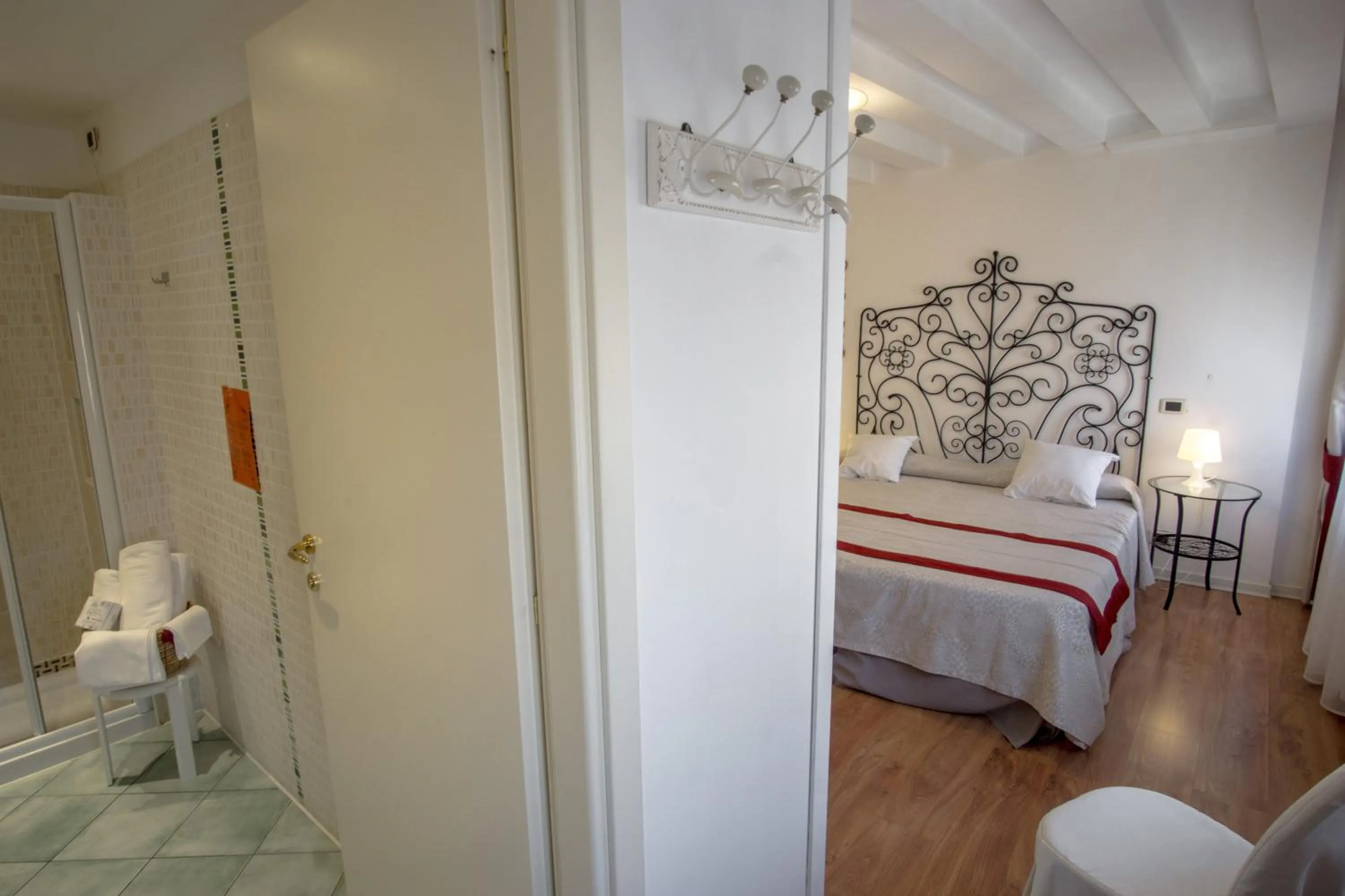 Bedroom, Bed in Hotel Antigo Trovatore