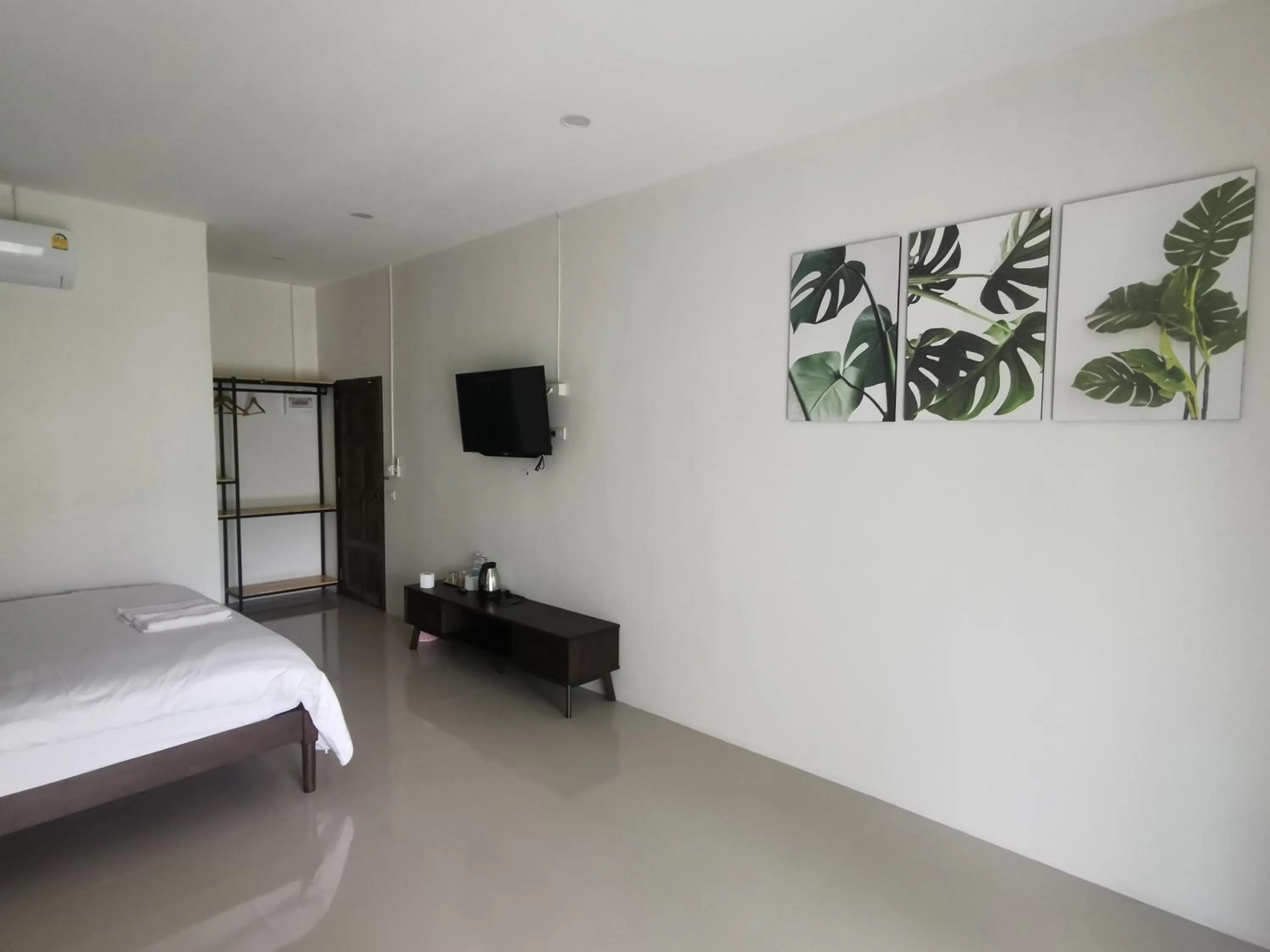 Property building, Bed in Wan Resort Rayong