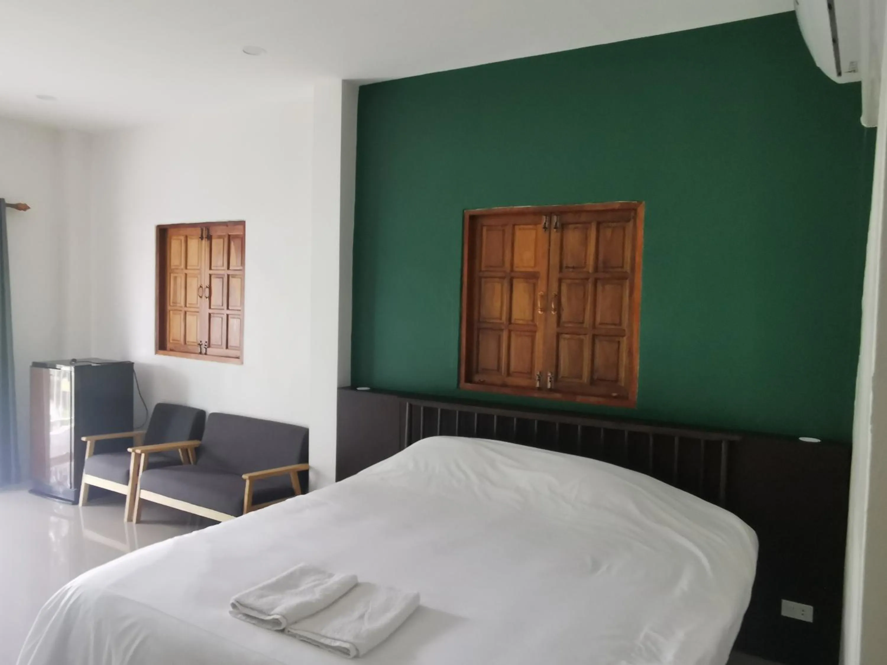 Property building, Bed in Wan Resort Rayong