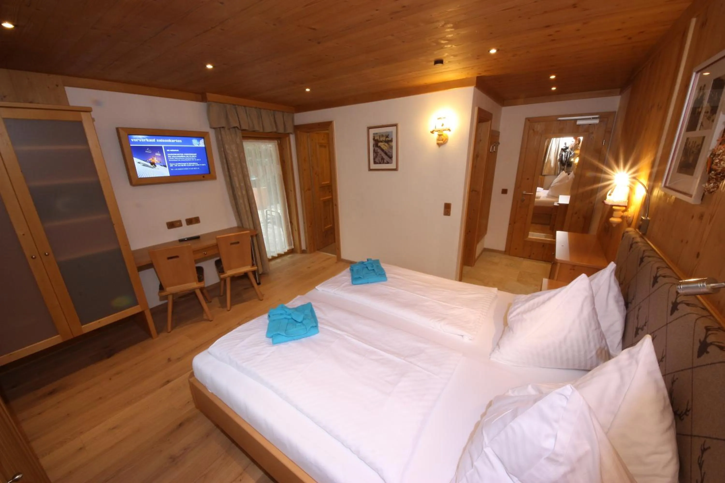 Bed in TALHEIMER Grias di & Hoamat since 1958 inklusive Therme TAUERN SPA & Jokercard