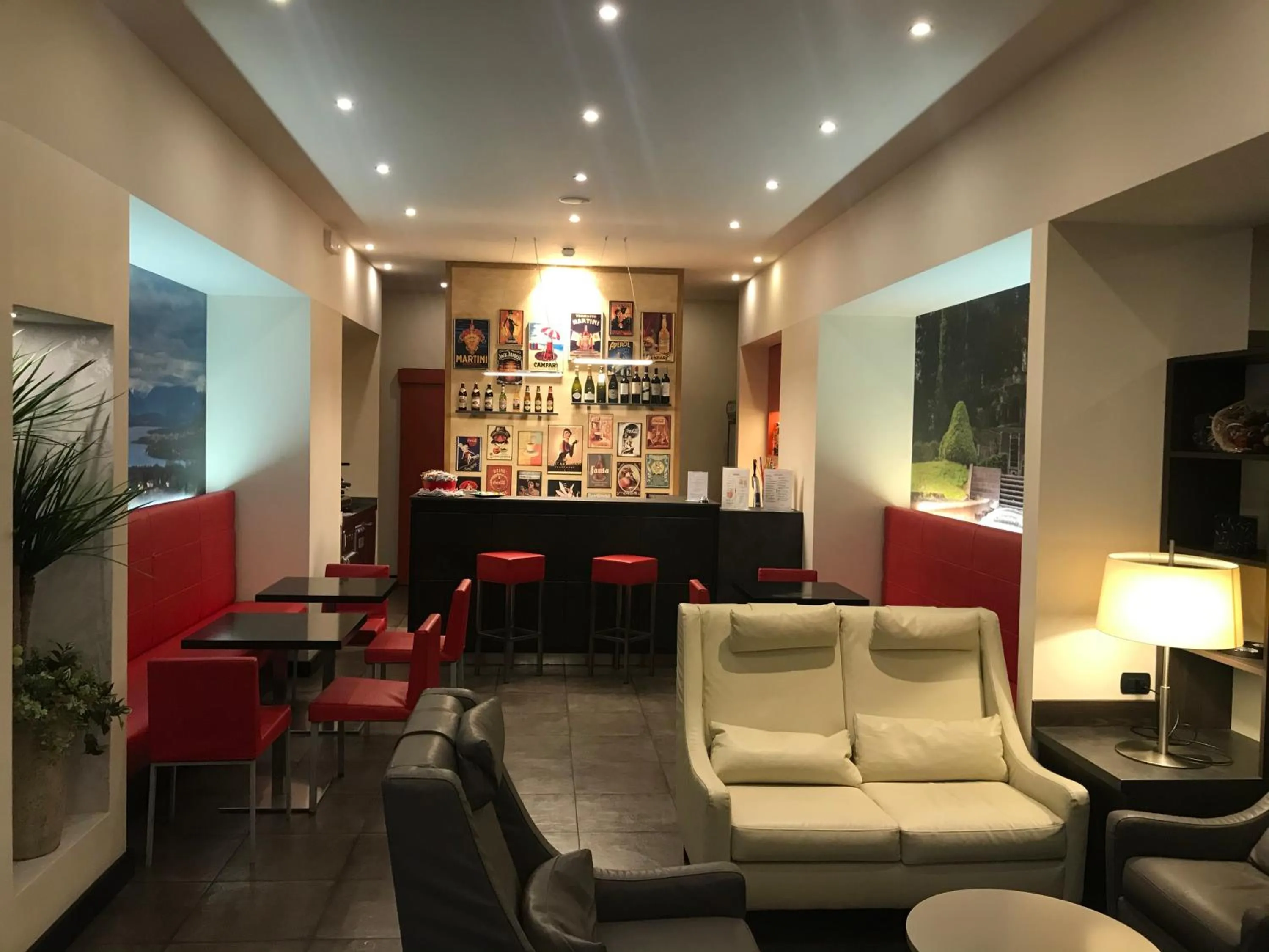 Lounge or bar in Bis Hotel Varese