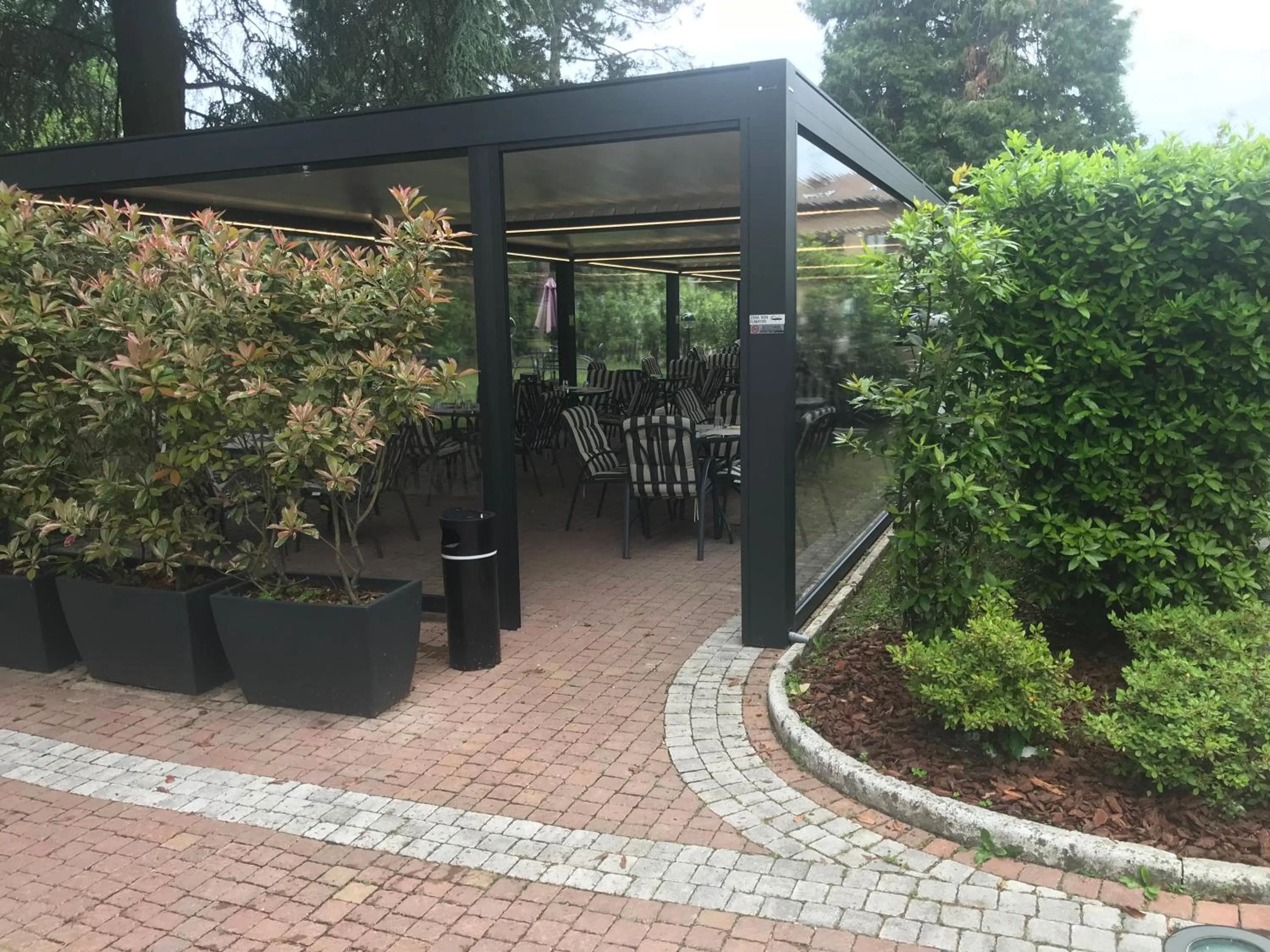 Patio in Bis Hotel Varese