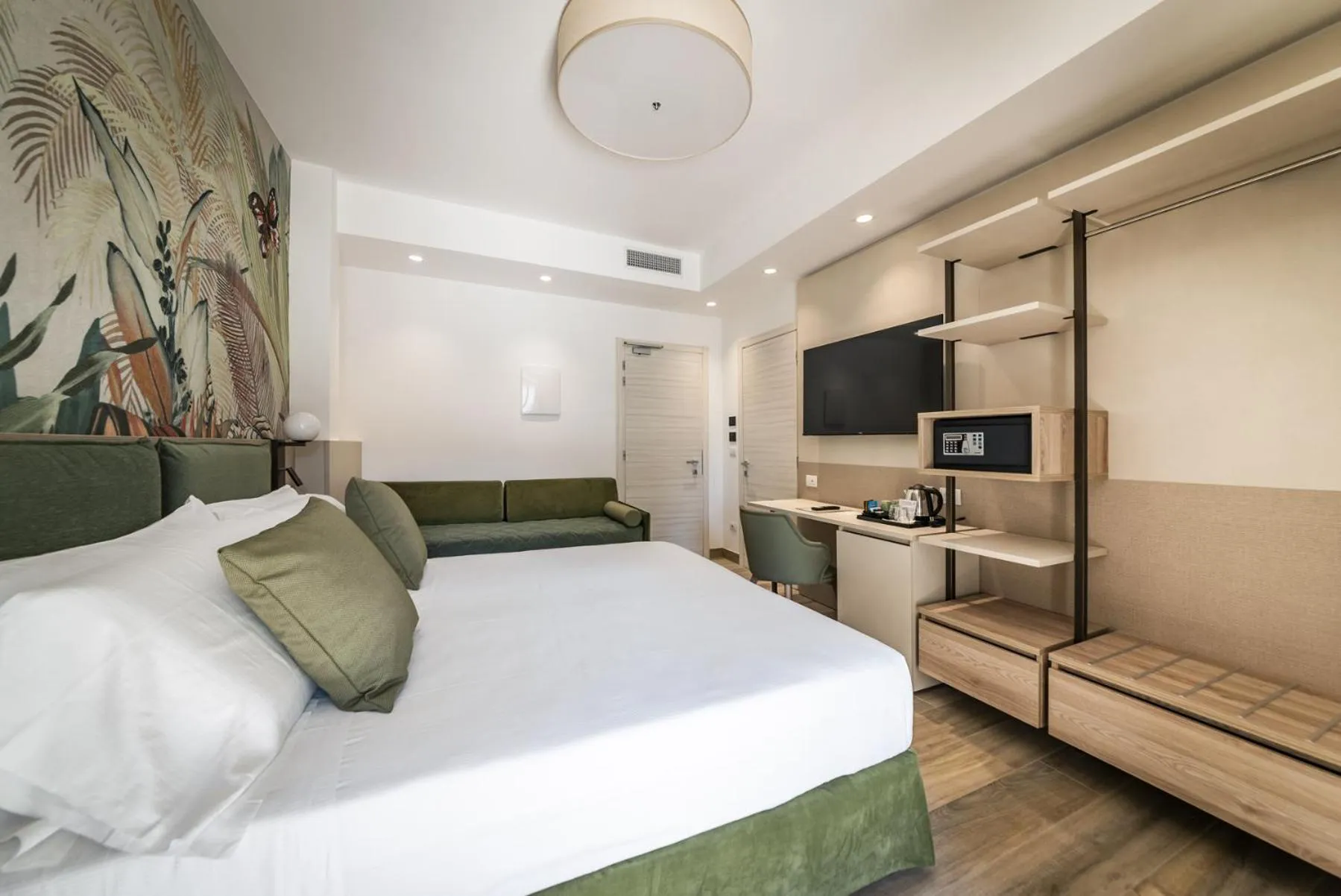 Bed in Life Hotel 4 Superior